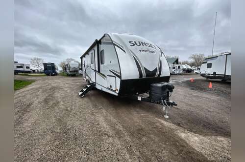 2022 Crossroads SUNSET TRAIL 253RB SS253RB in hugo MN
