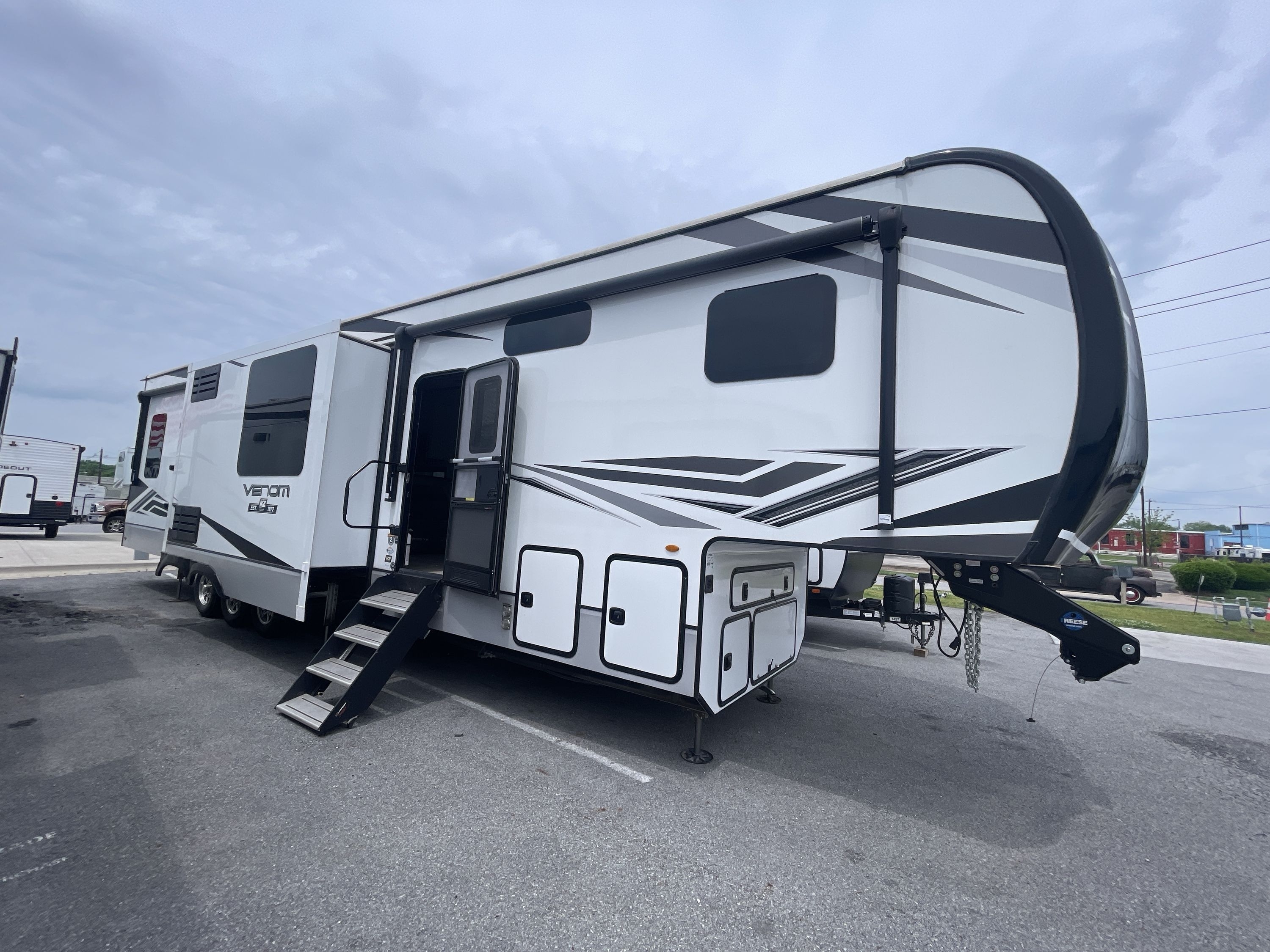 2023 K-Z Rv VENOM 4113TK V4113TK in sherman TX
