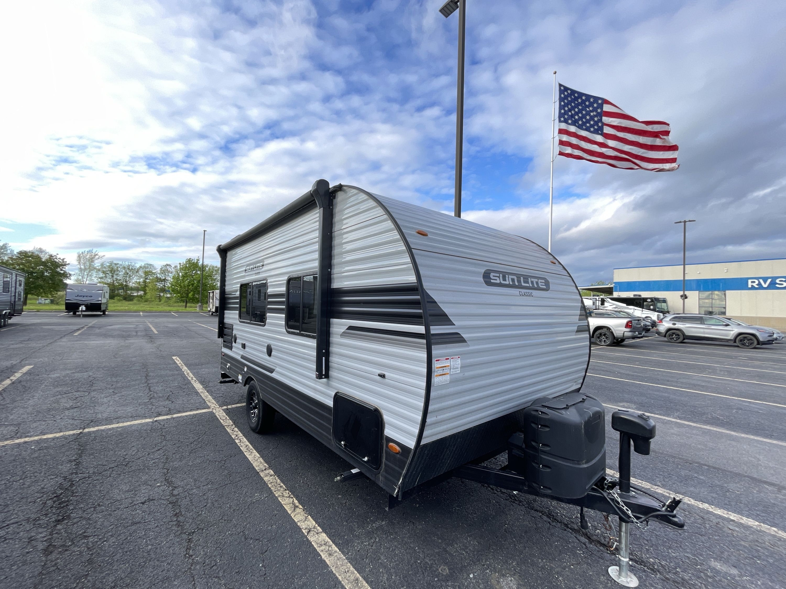 2023 Sunset Park Rv SUN-LITE 18RD in cicero NY