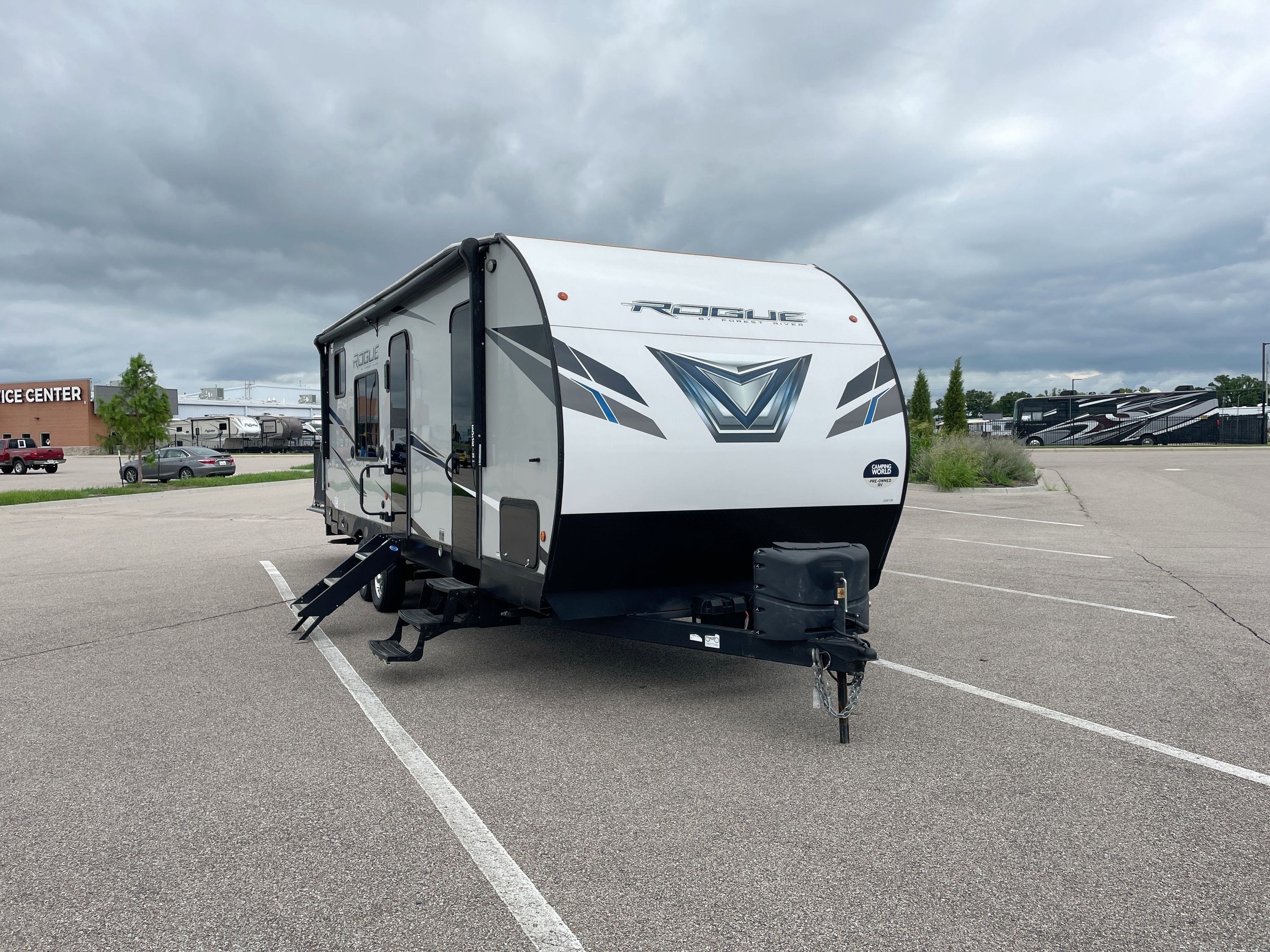 2022 Forest River ROGUE 25V Travel Trailer Toy Hauler RV