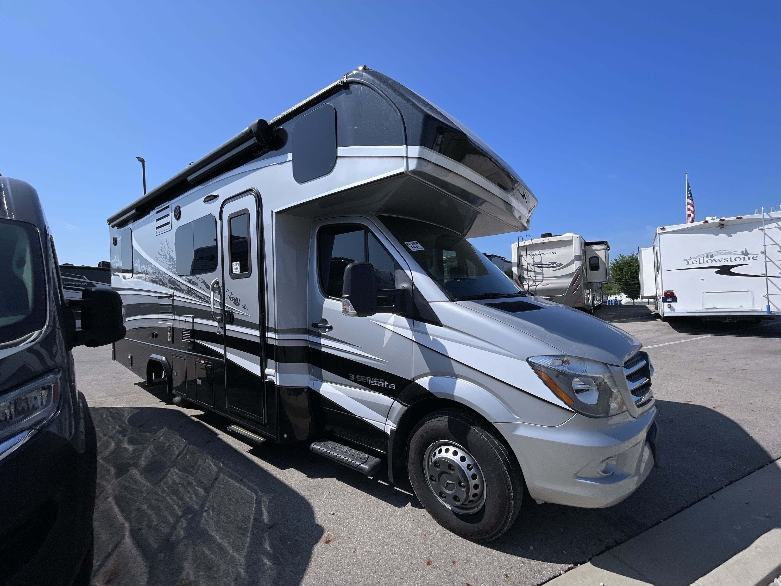 2018 Dynamax ISATA 3 24CBM in huber heights OH
