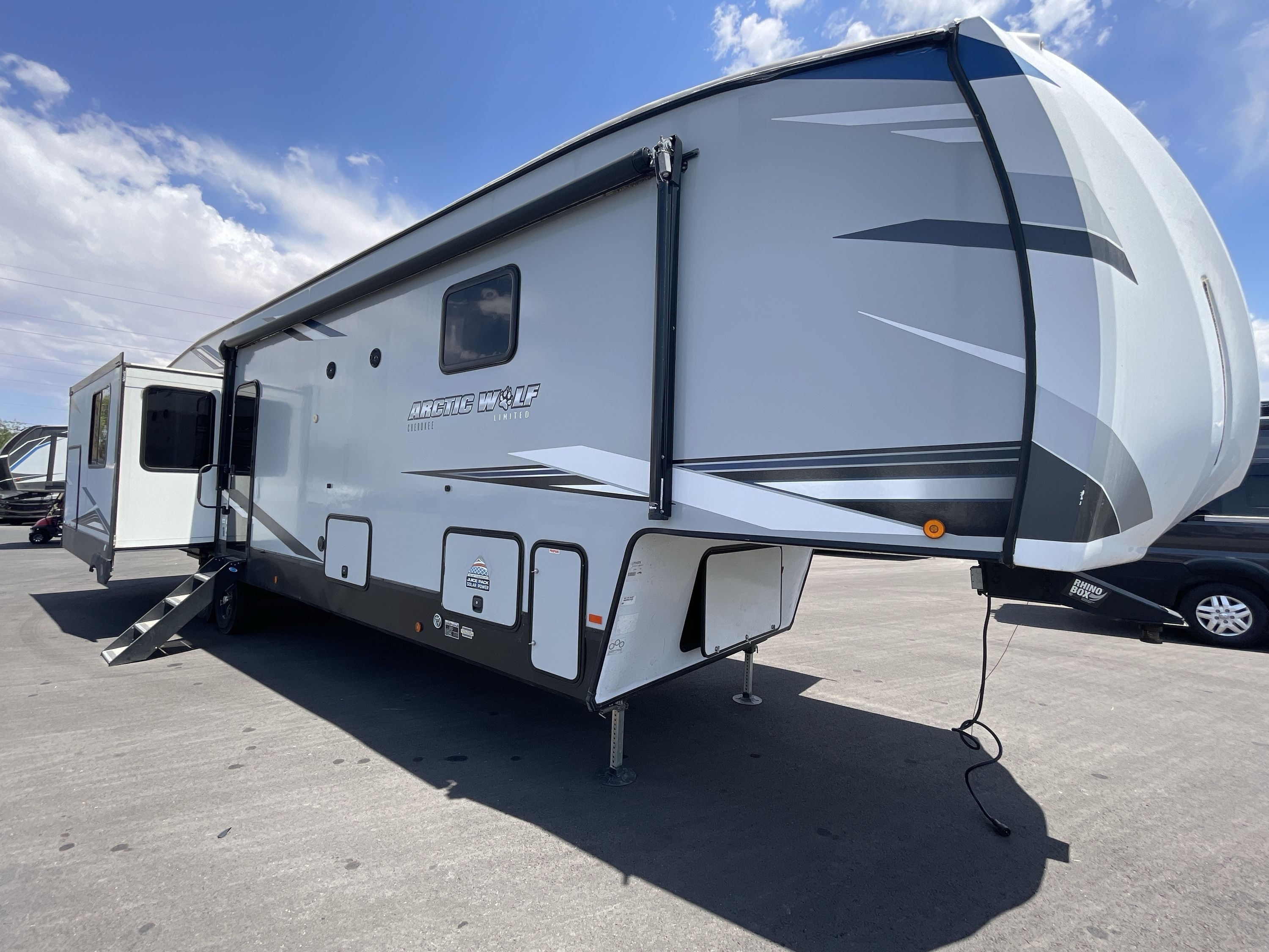 2022 Forest River ARCTIC WOLF 3660 SUITE in st. george UT
