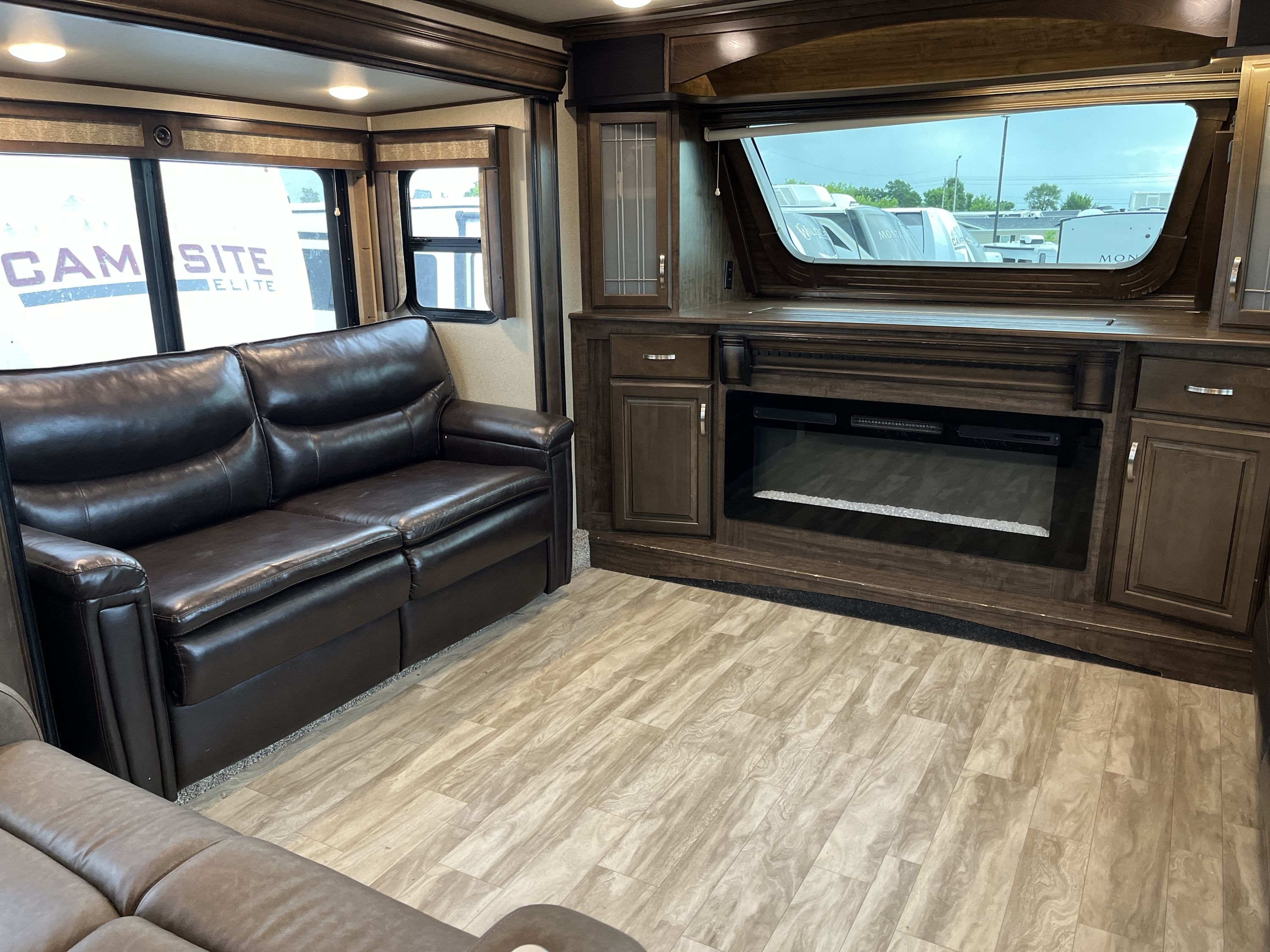 2019 Grand Design SOLITUDE 380FL in columbia MO