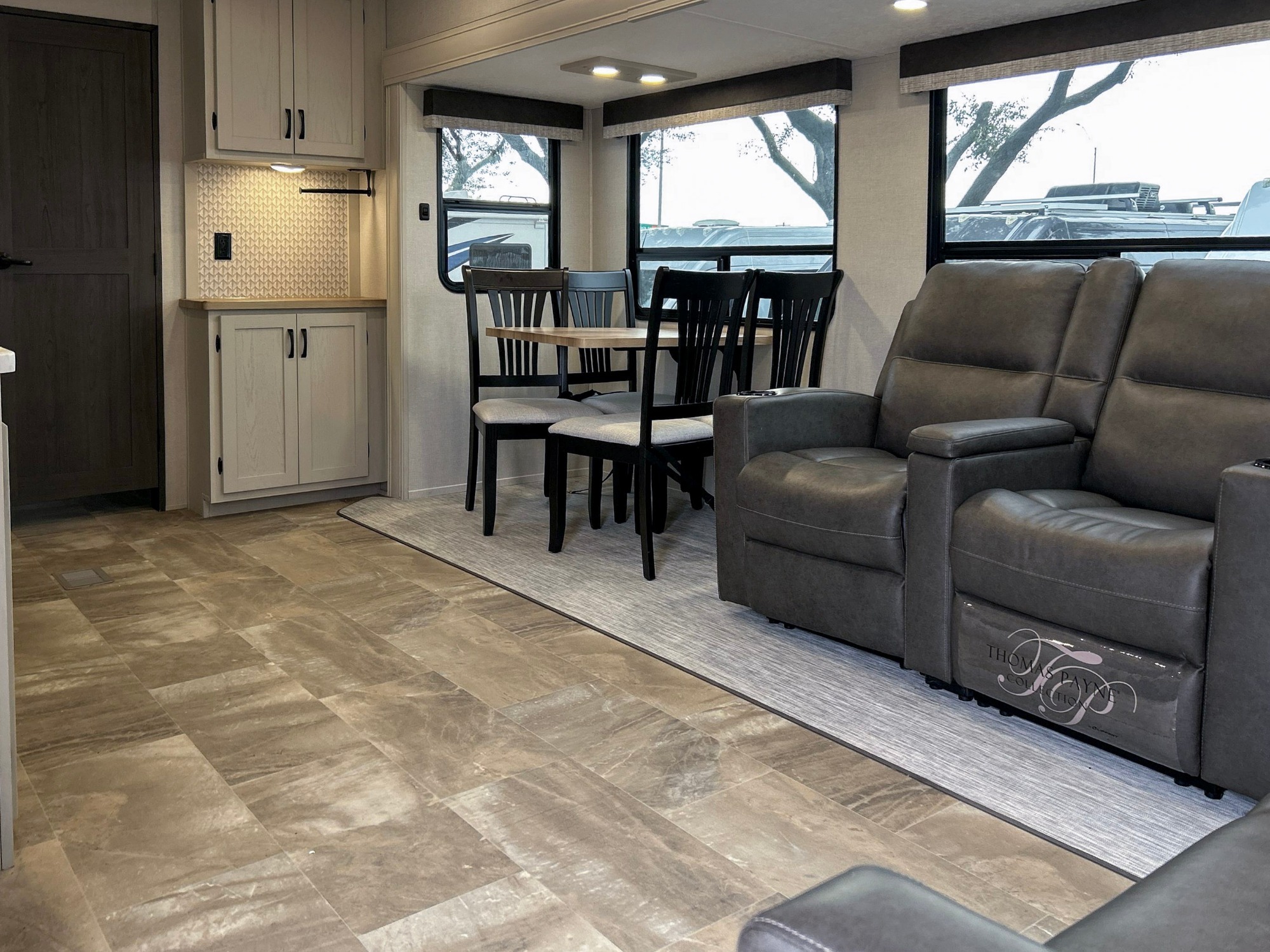 2025 Coachmen CHAPARRAL LITE 368TBH in lewisville TX