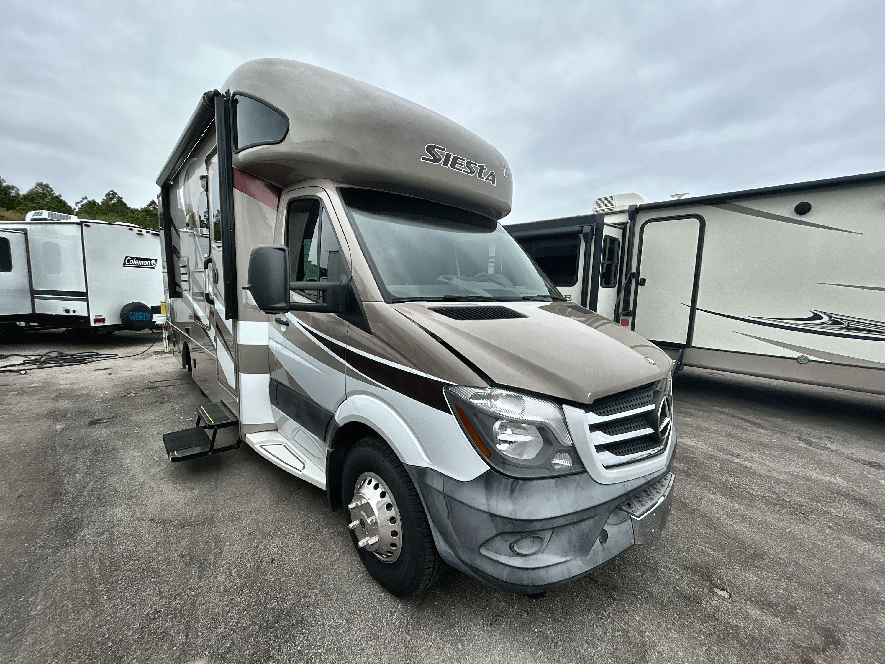 2015 Thor FOUR WINDS SIESTA 24SR RV