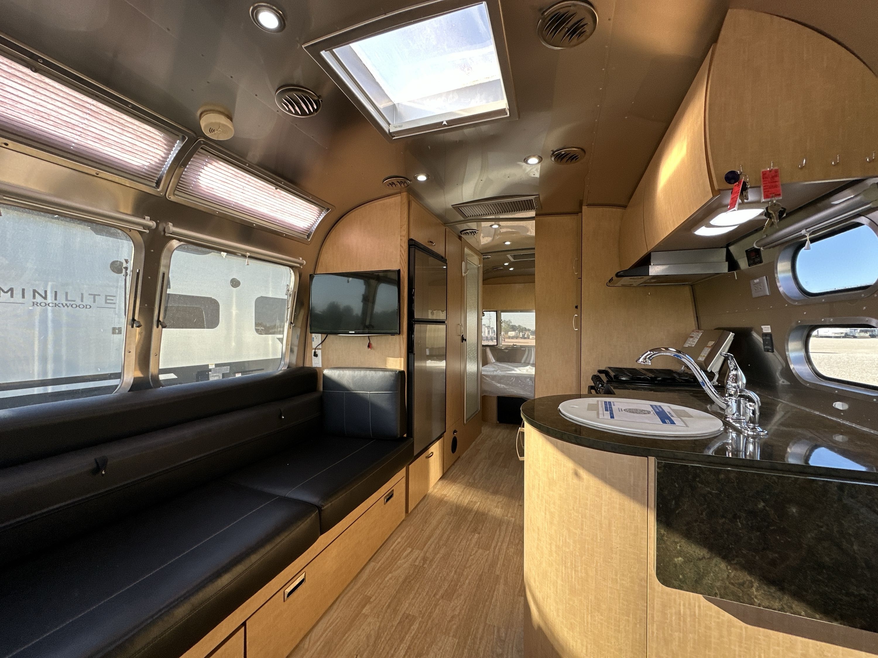 2015 Airstream FLYING CLOUD 25FB in bowling green KY