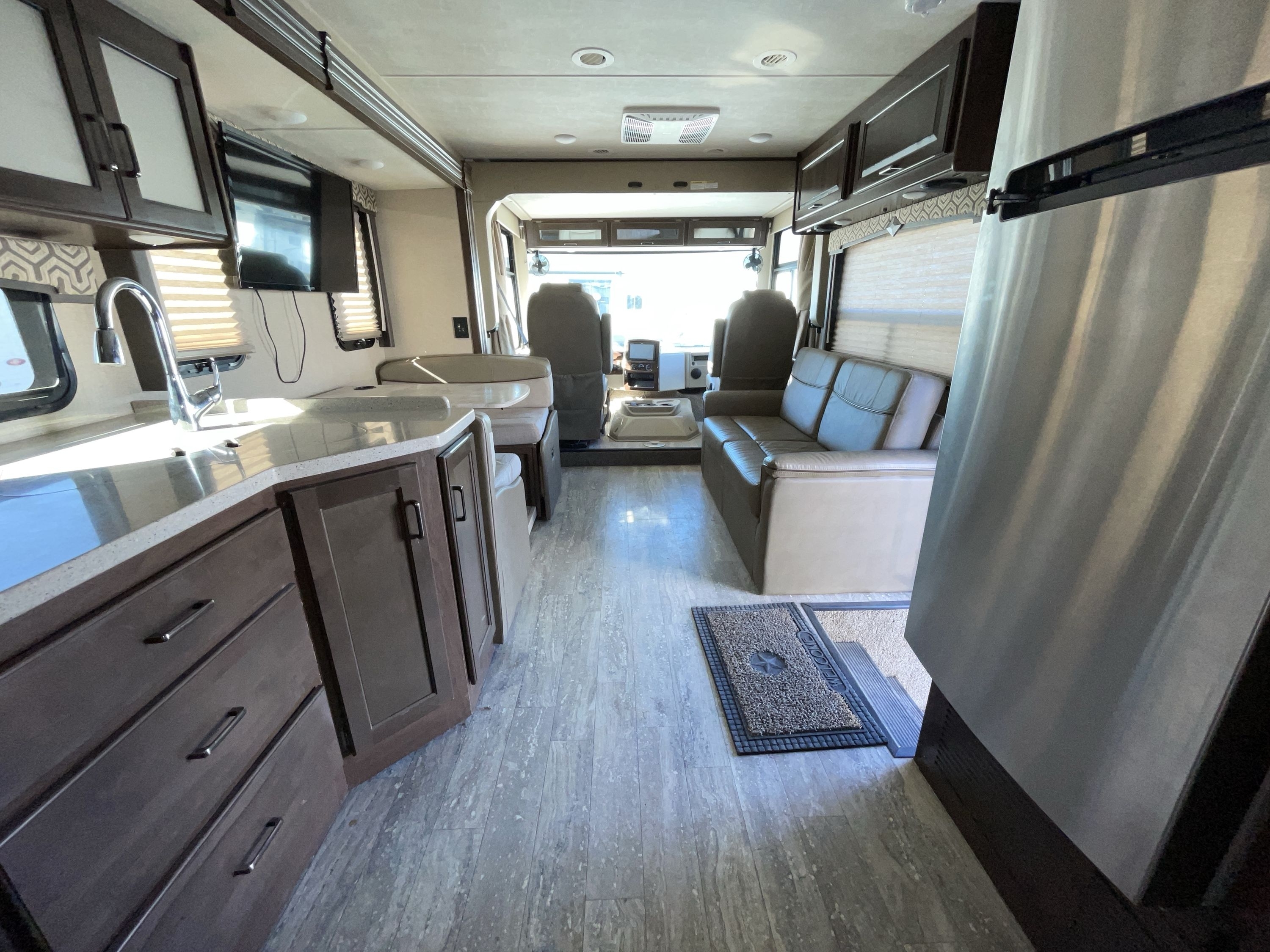 2019 Thor HURRICANE 34J in anthony TX