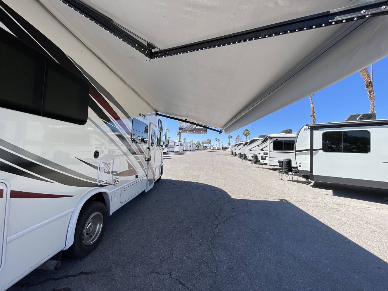 A photo of this 2023 Thor AXIS 24.1