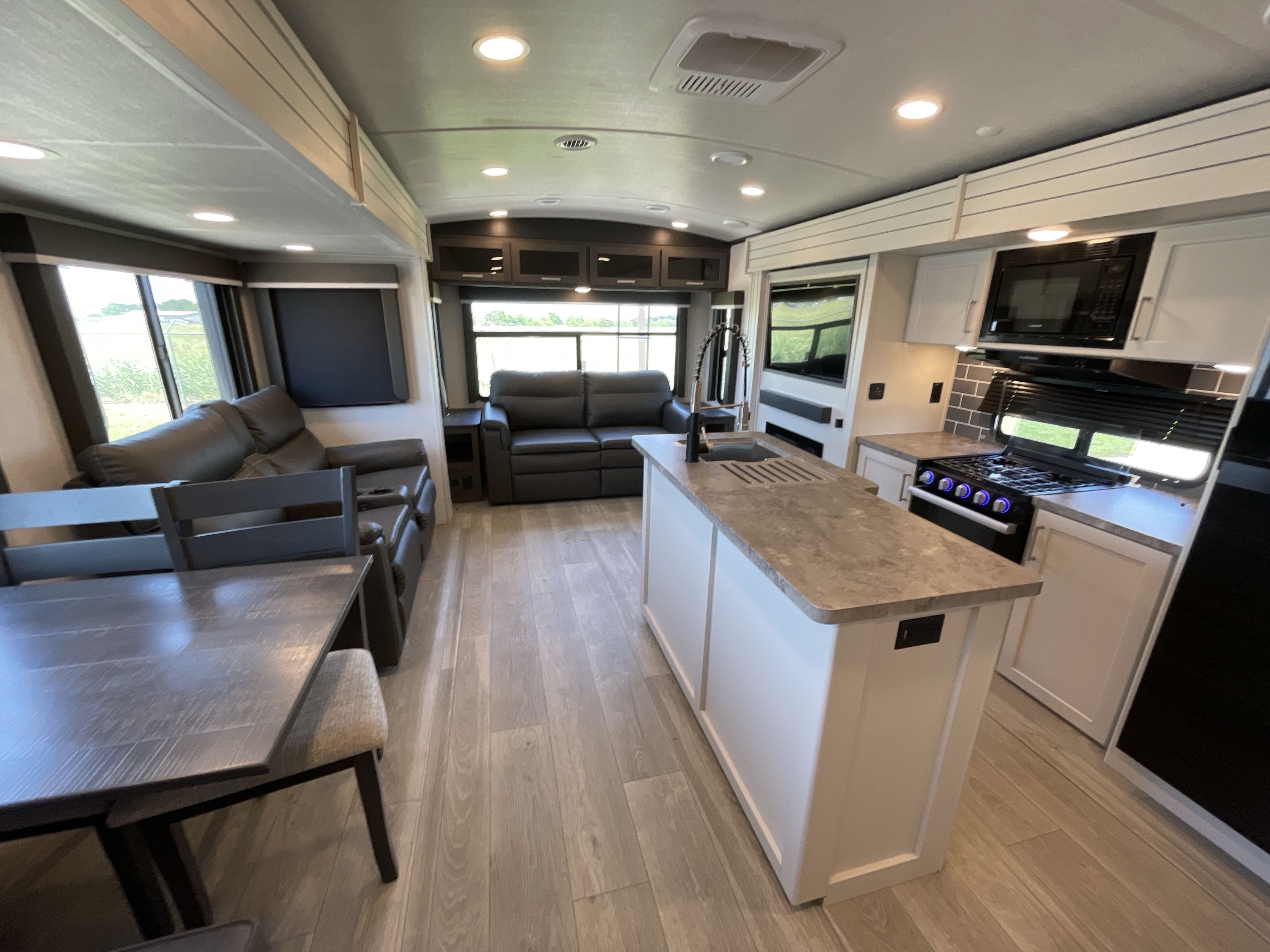 2025 Keystone COUGAR 29RLP in alvarado TX
