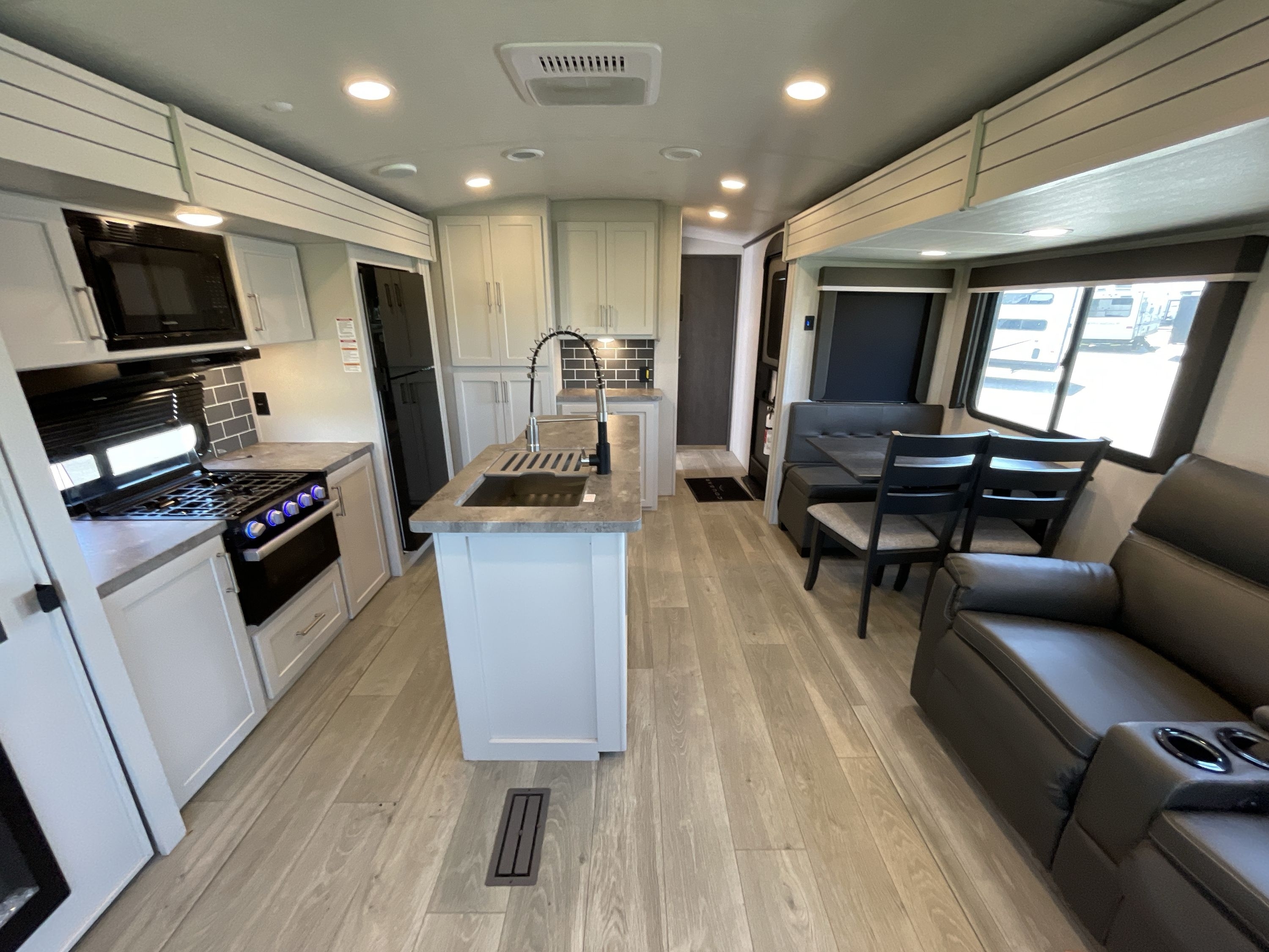 2025 Keystone COUGAR 29RLP in alvarado TX