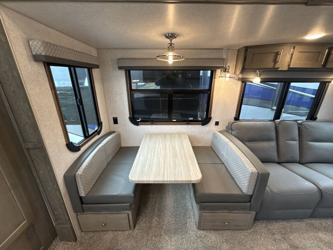 A photo of this 2024 Northwood ARCTIC FOX GRANDE RONDE 27-5L