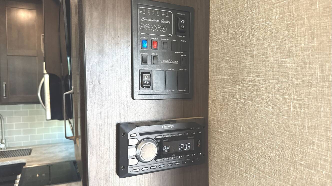 A photo of this 2022 Grand Design REFLECTION 150 SERIES 268BH