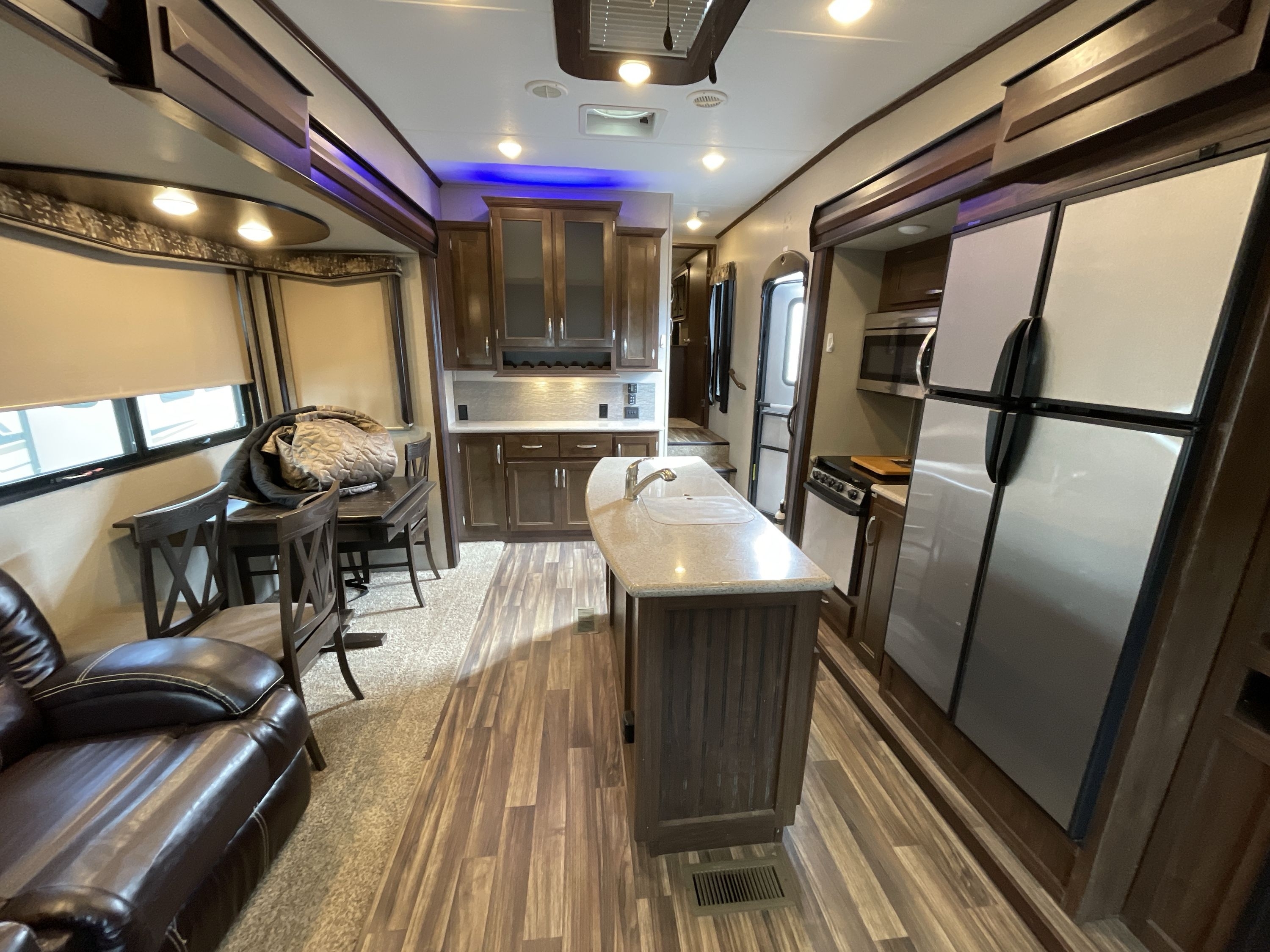 2017 Keystone MONTANA HIGH COUNTRY 305RL in lakewood NJ