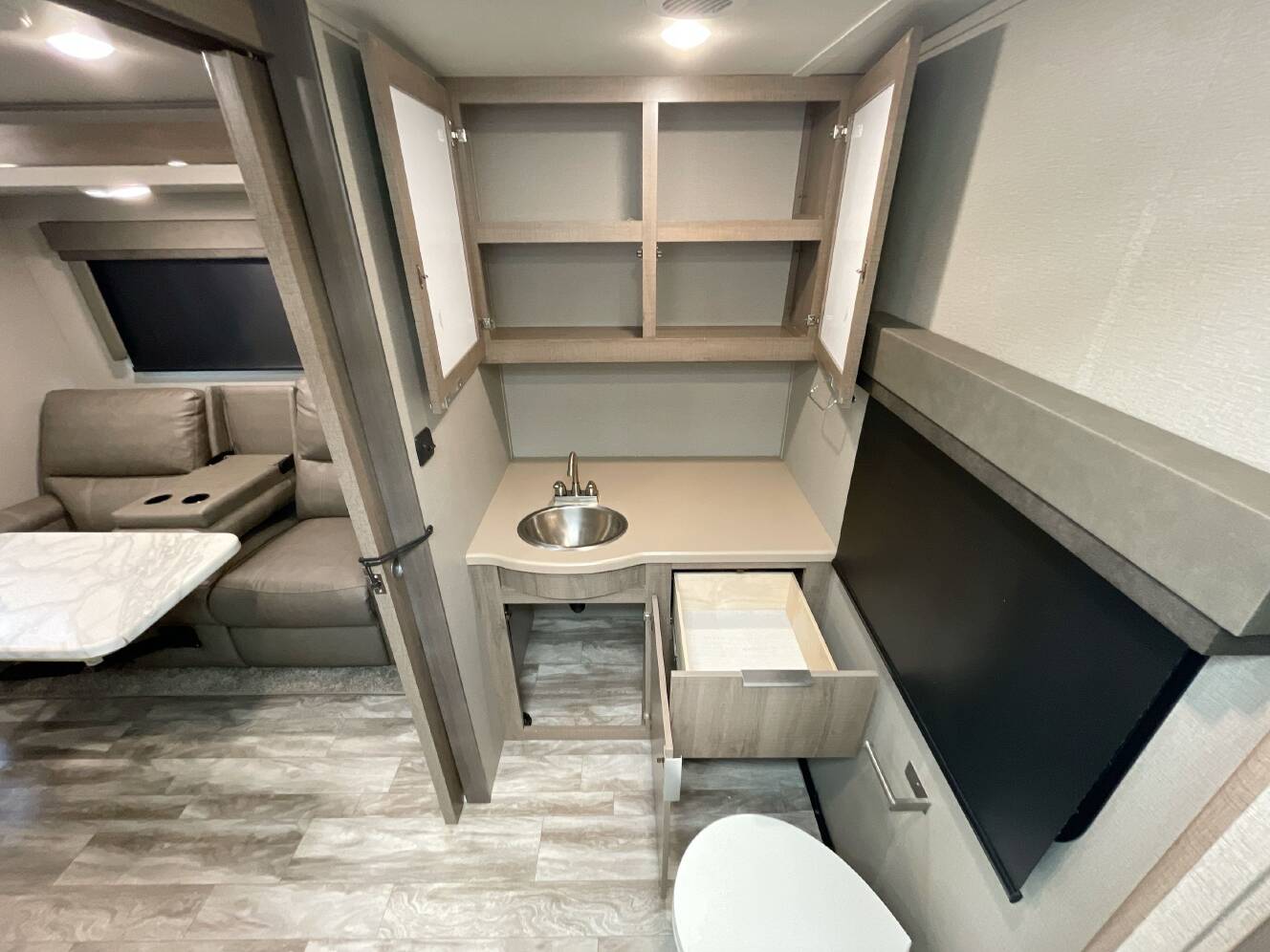 A photo of this 2021 Grand Design IMAGINE XLS 22RBE
