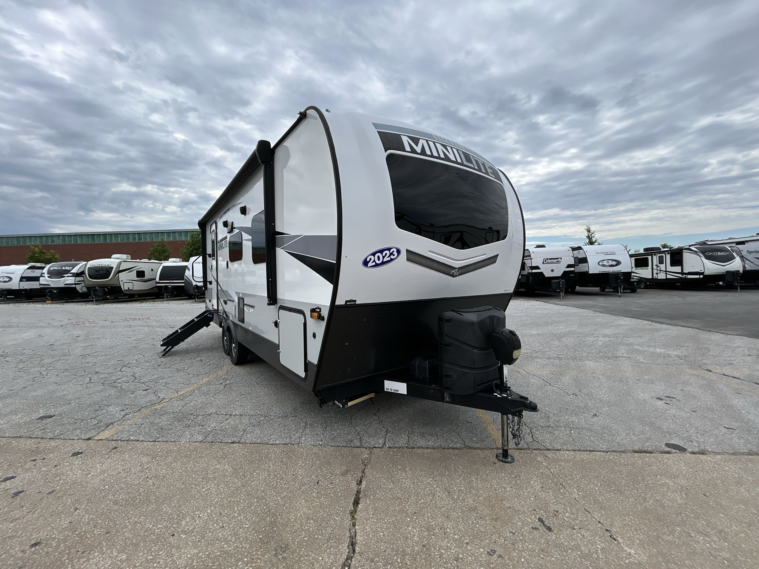 2023 Forest River ROCKWOOD MINI LITE 2511S in springfield MO
