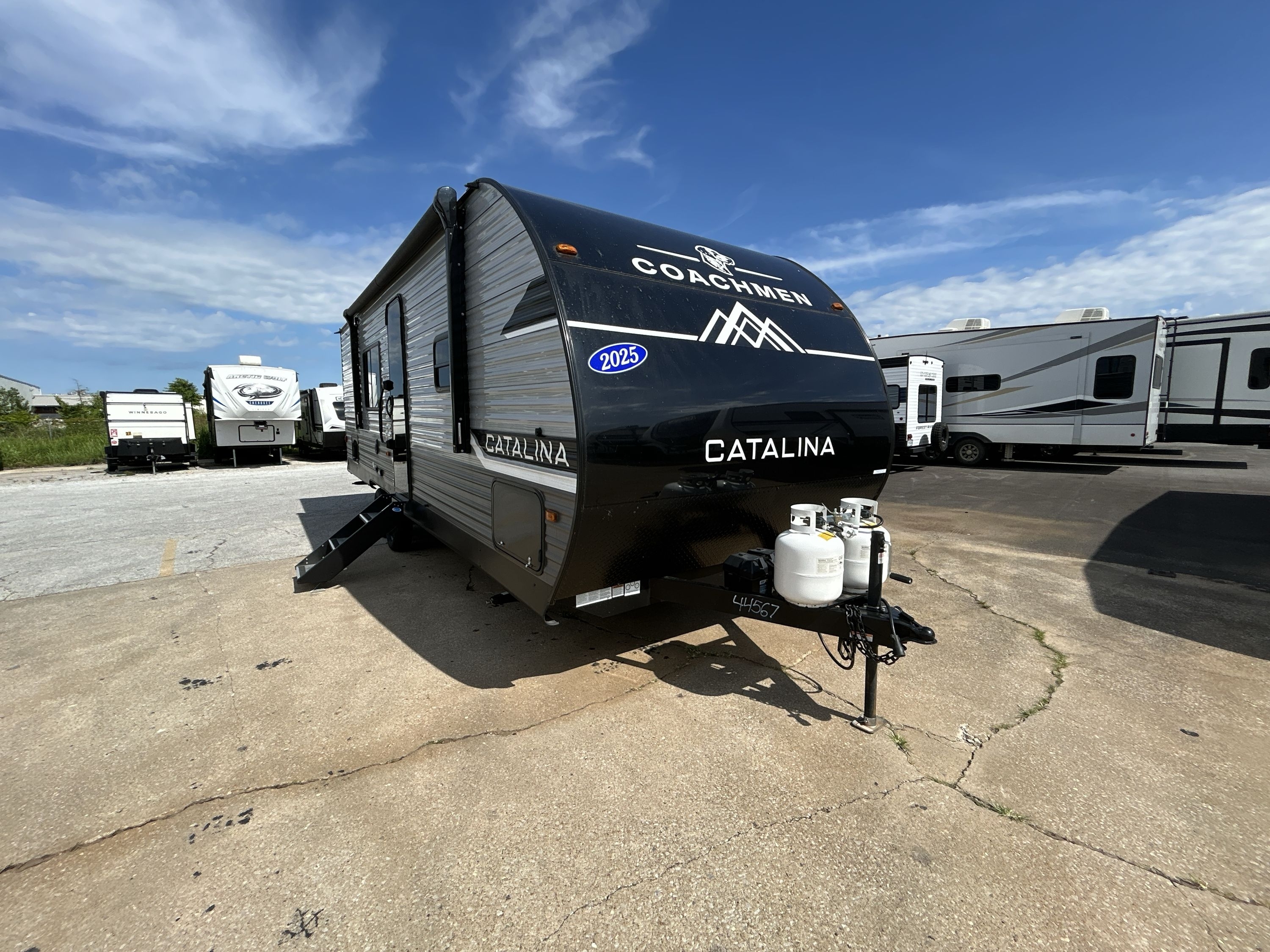 2025 Coachmen CATALINA SUMMIT 261BH RV