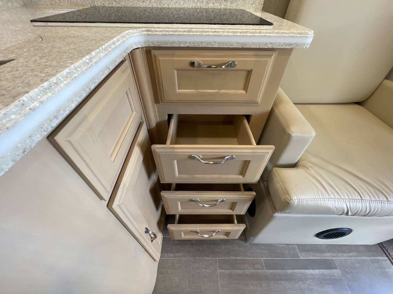 A photo of this 2020 Regency ULTRA BROUGHAM 25TB