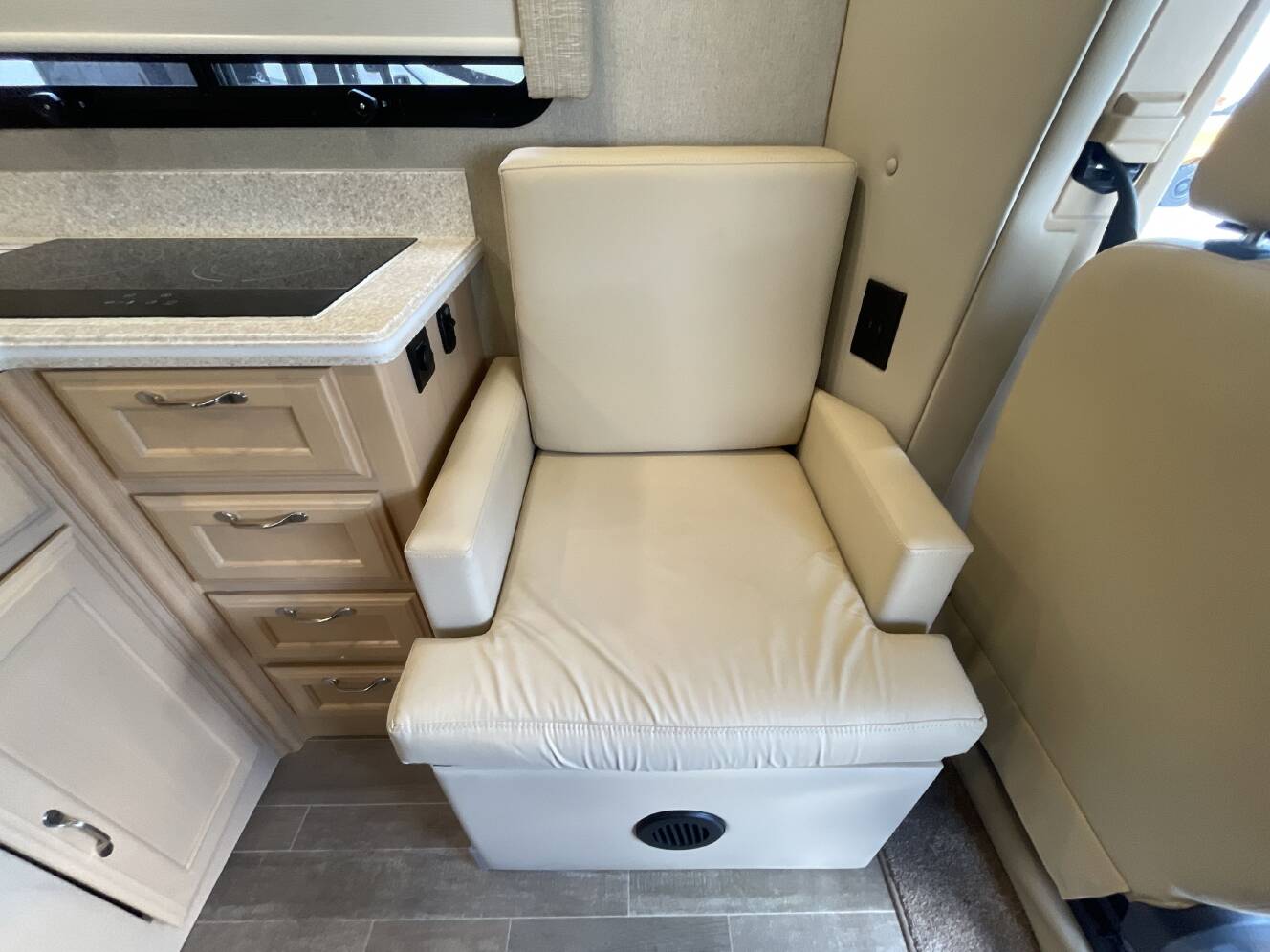 A photo of this 2020 Regency ULTRA BROUGHAM 25TB