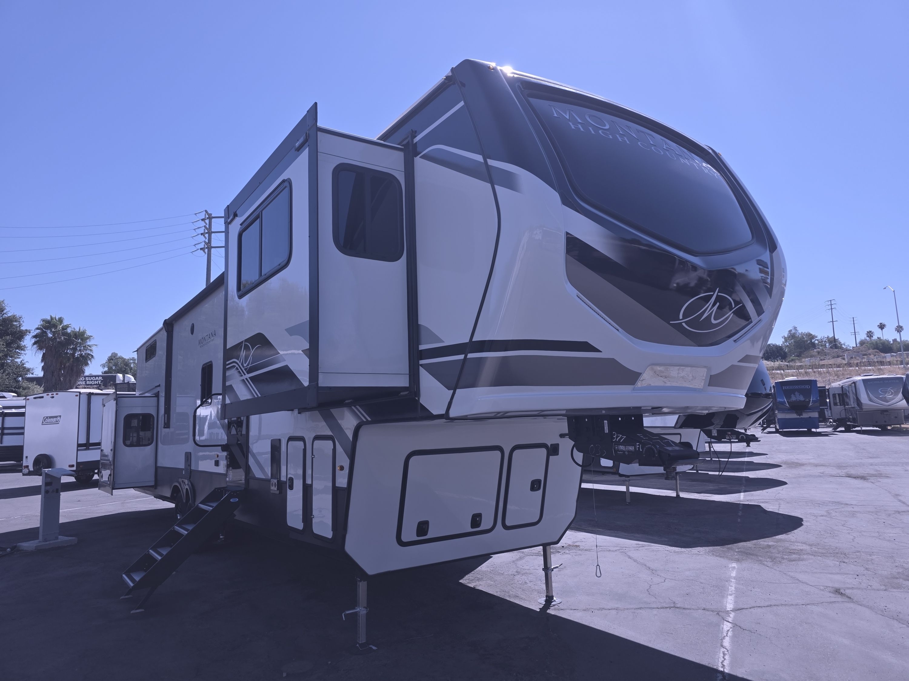 2025 Keystone MONTANA HIGH COUNTRY 377FL in newhall CA