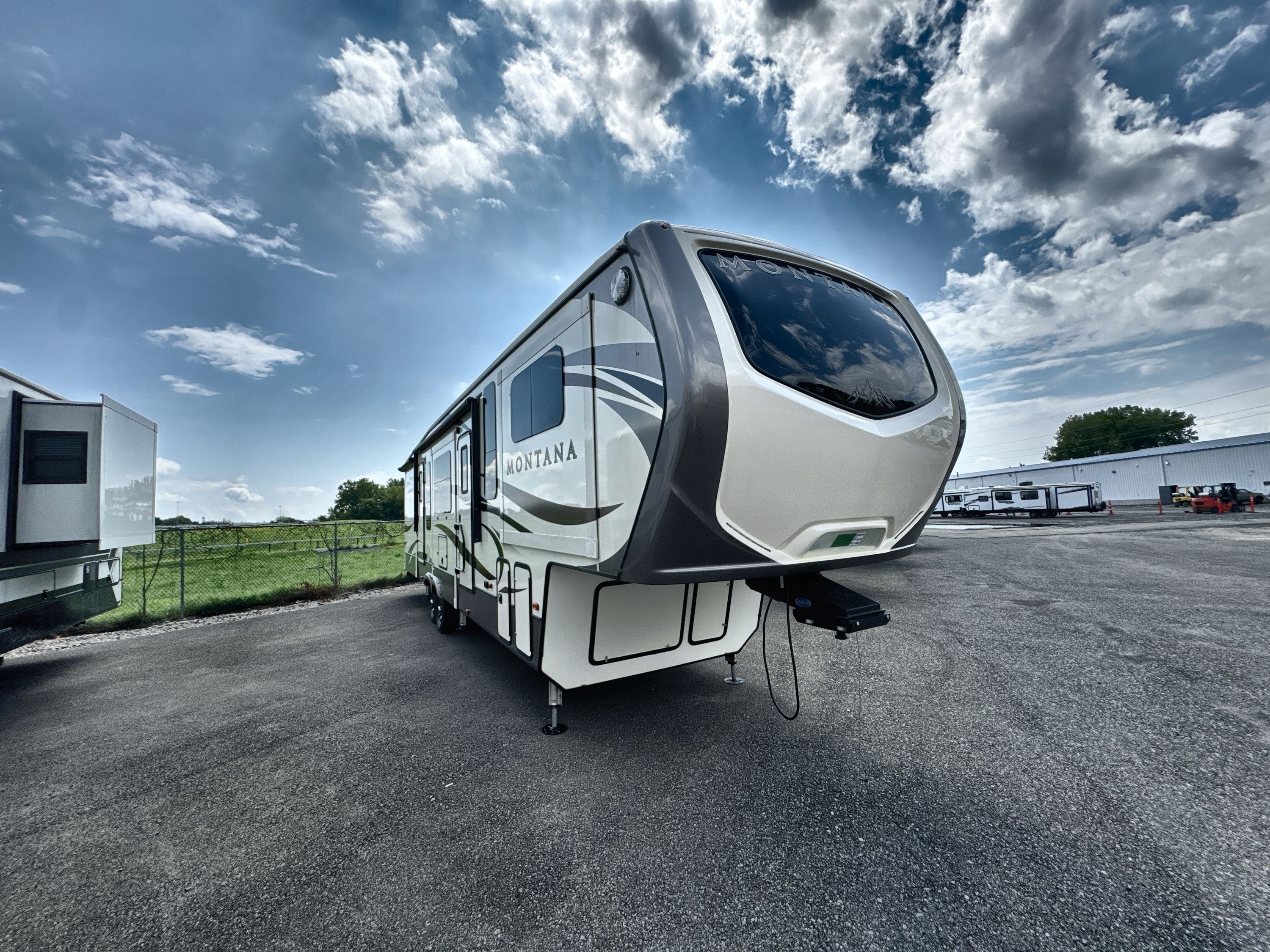 2018 Keystone MONTANA 3731FL in kingston NY