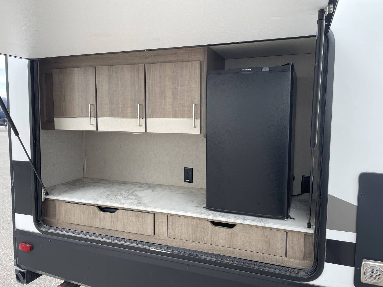 A photo of this 2021 Grand Design IMAGINE 3250BH
