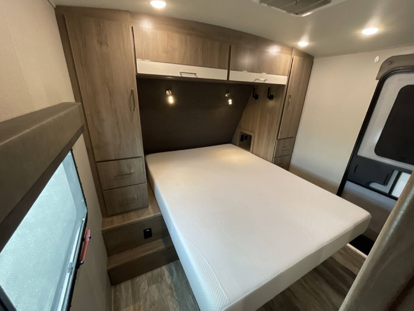 A photo of this 2021 Grand Design IMAGINE 3250BH