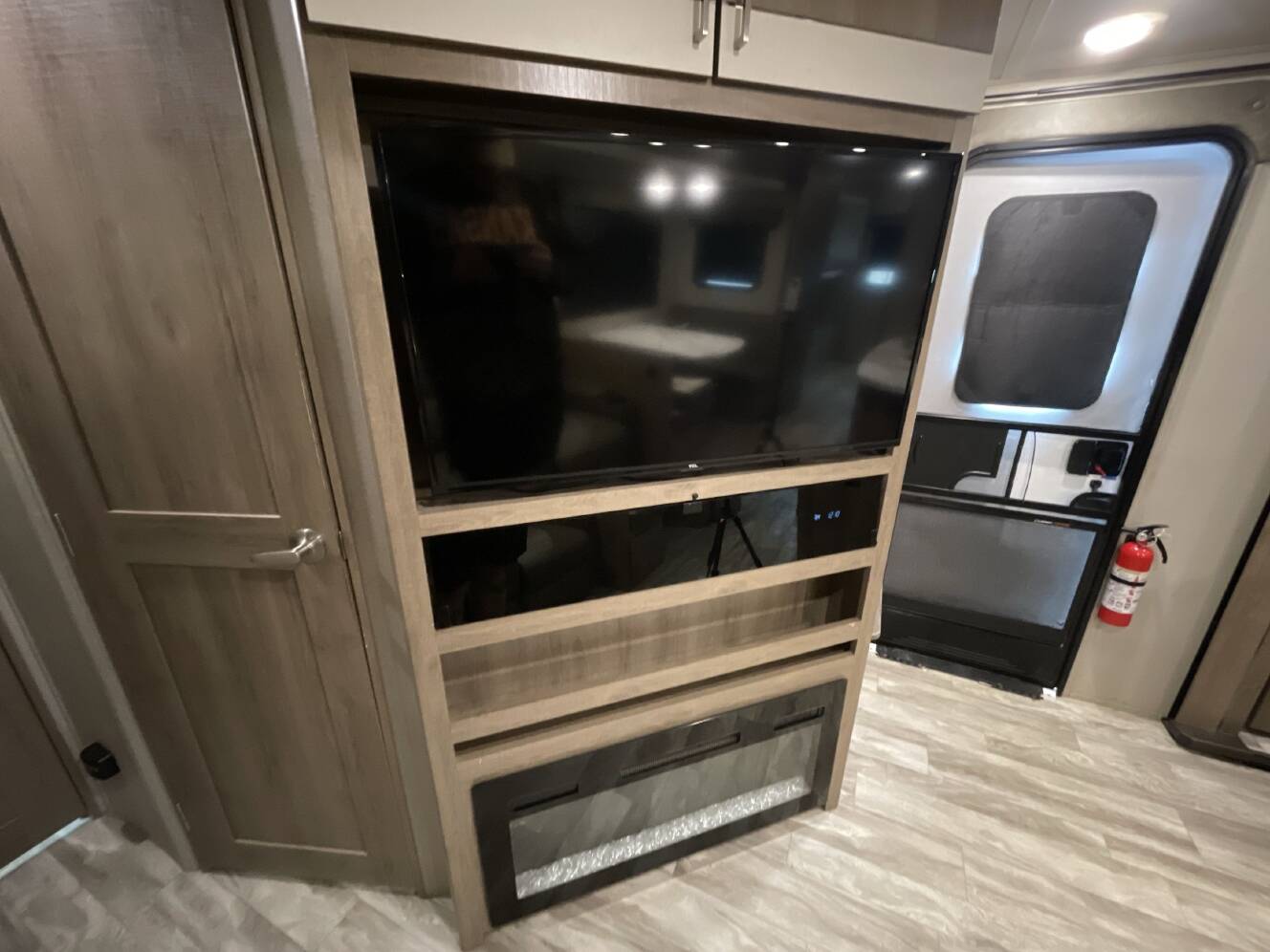 A photo of this 2021 Grand Design IMAGINE 3250BH