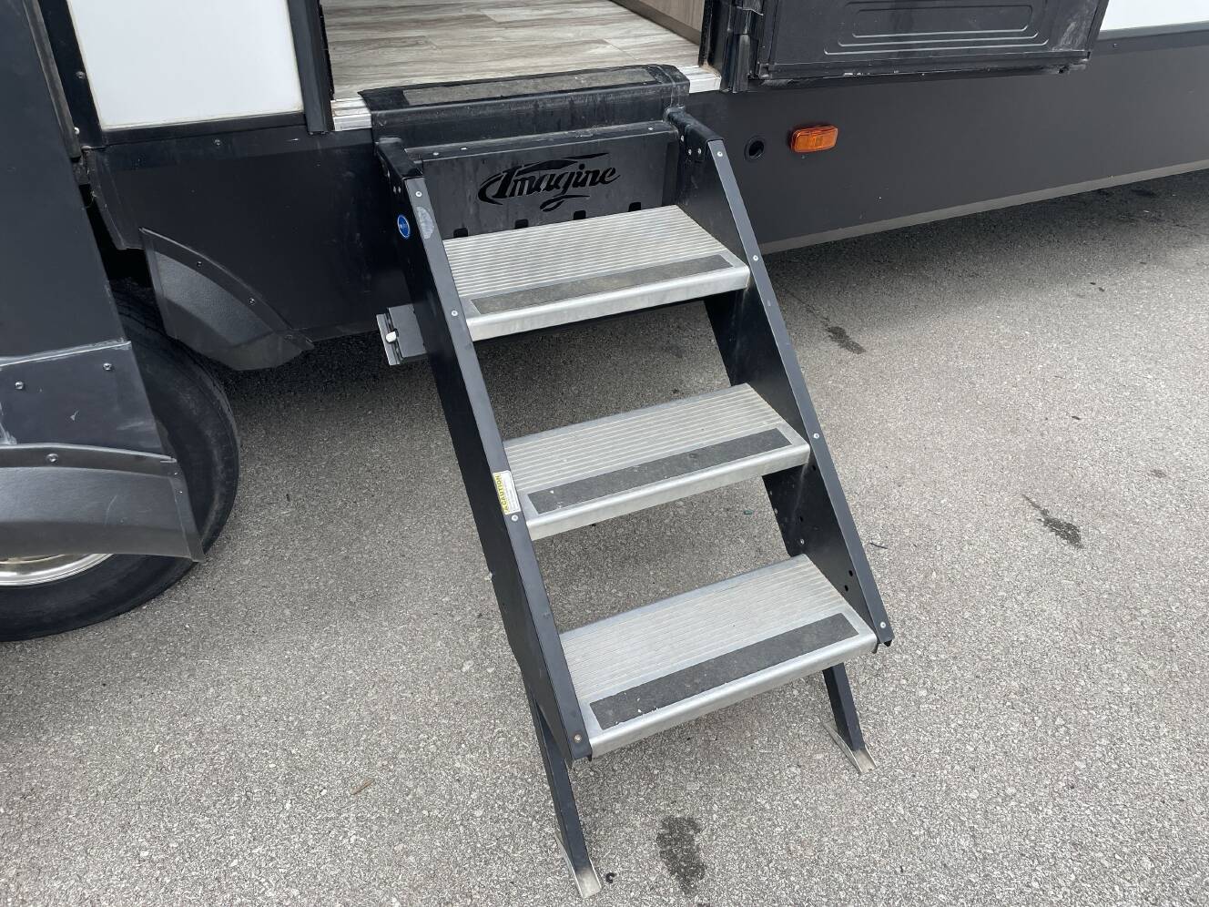 A photo of this 2021 Grand Design IMAGINE 3250BH