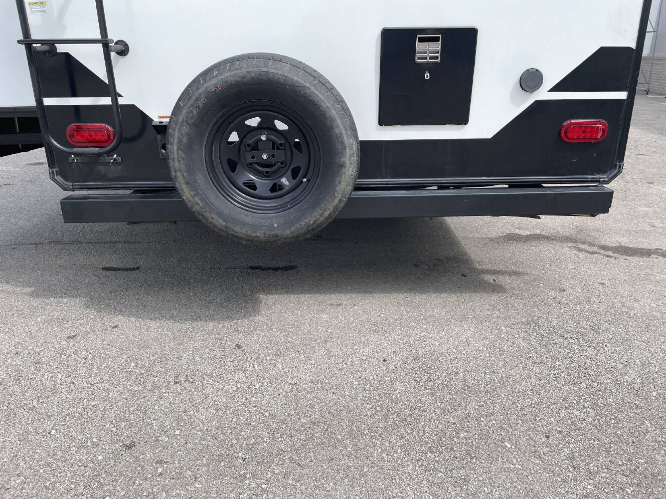 A photo of this 2021 Grand Design IMAGINE 3250BH