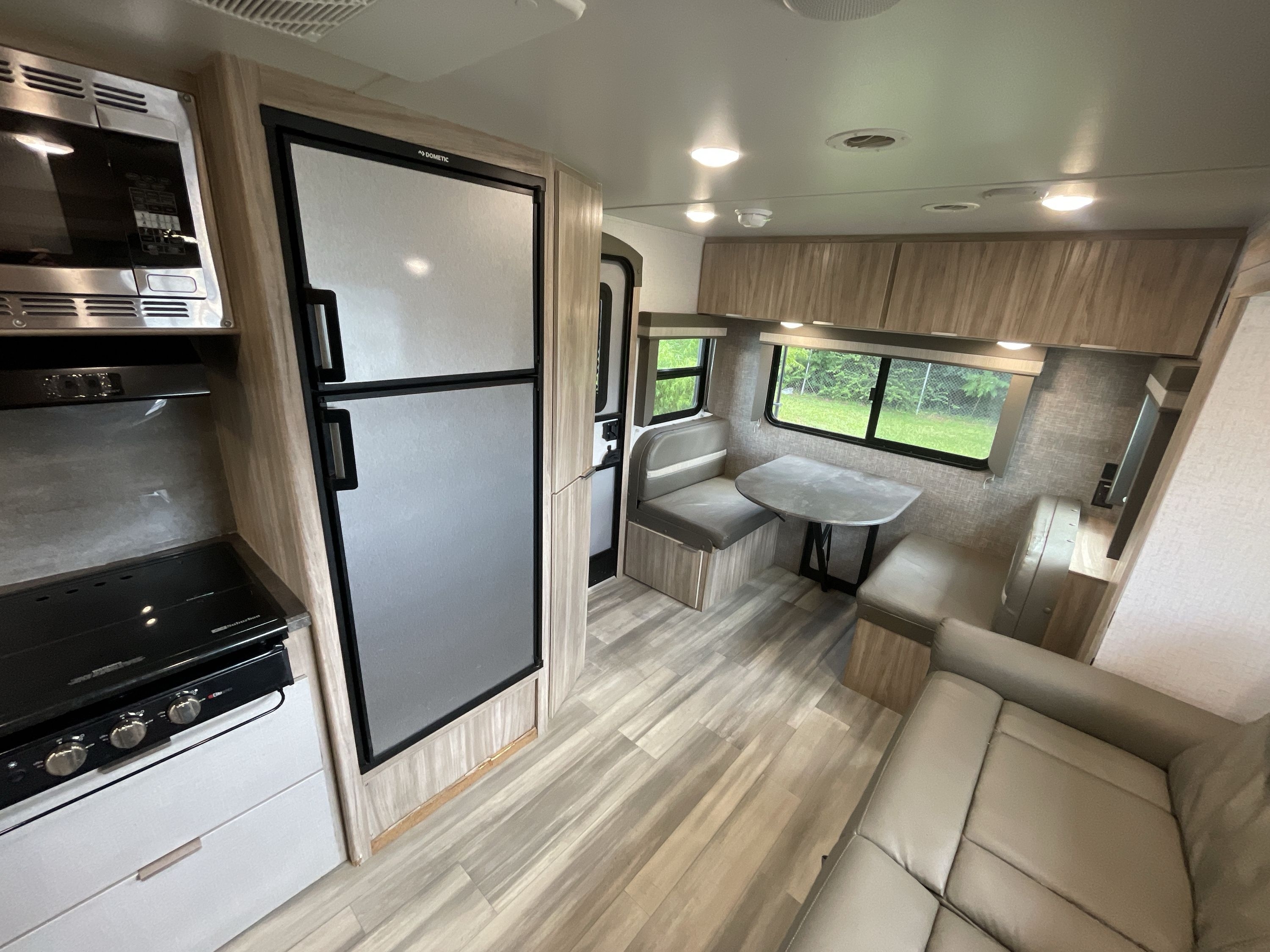 2021 Winnebago MICRO MINNIE 2225RL in tyler TX
