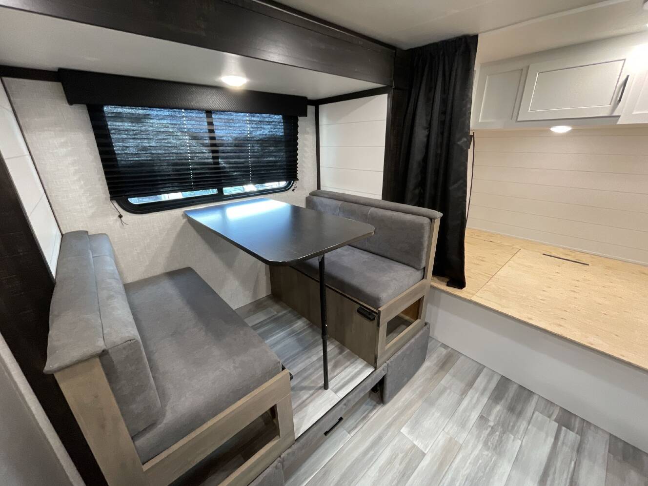 A photo of this 2024 Jayco JAY FLIGHT SLX BAJA 184BS