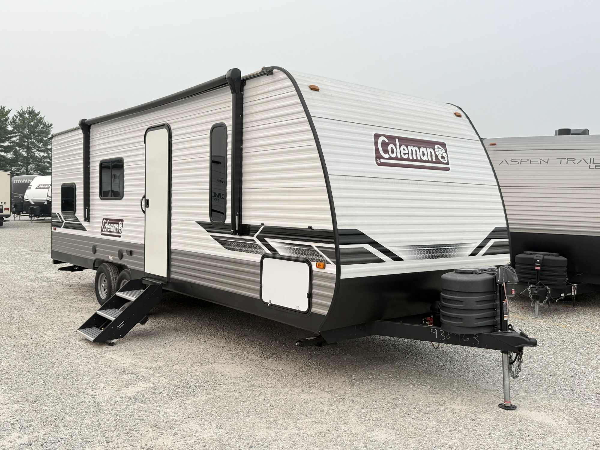 2024 Coleman COLEMAN LANTERN LT 274BH RV