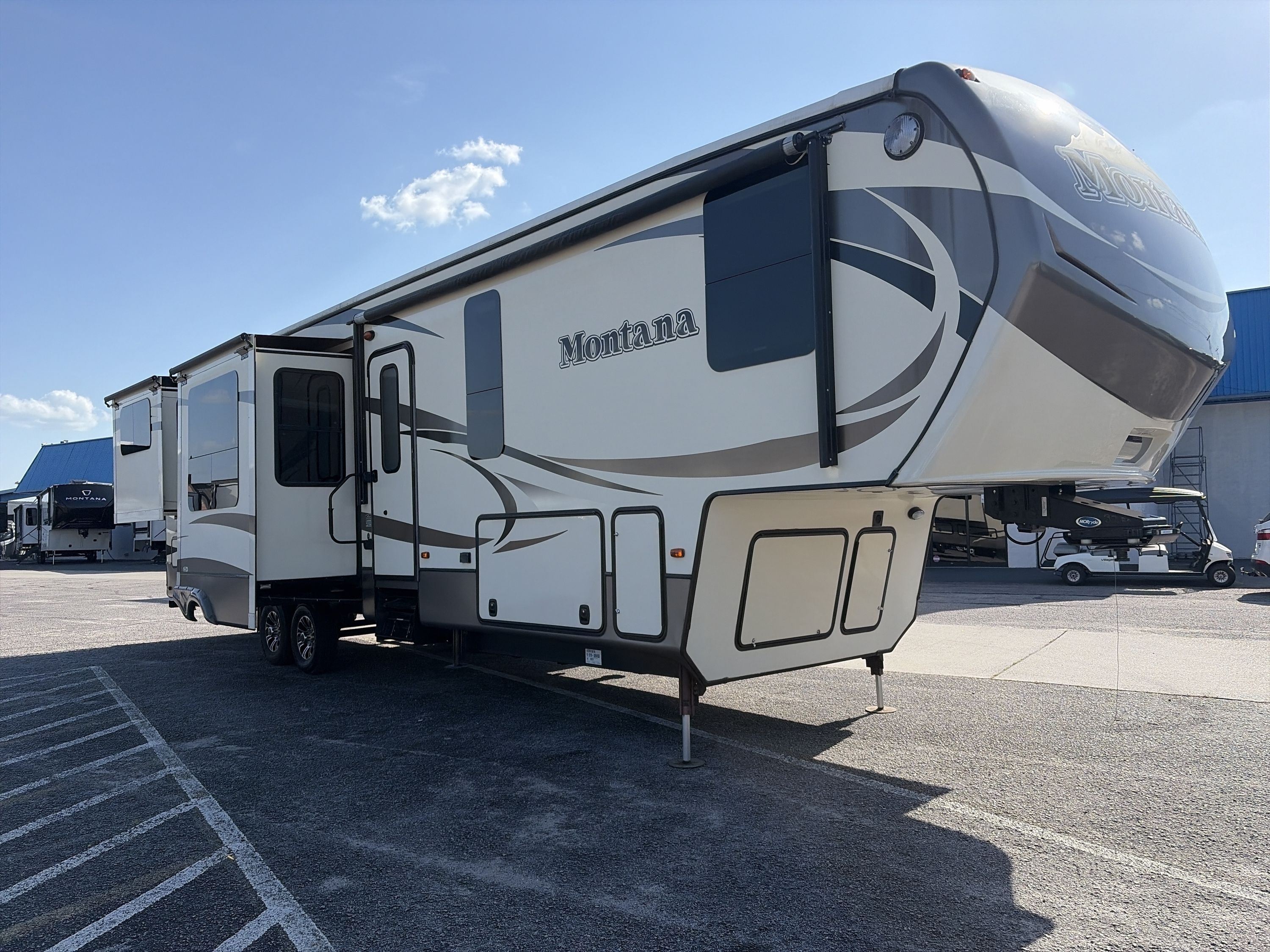 2016 Keystone MONTANA 3791RD RV