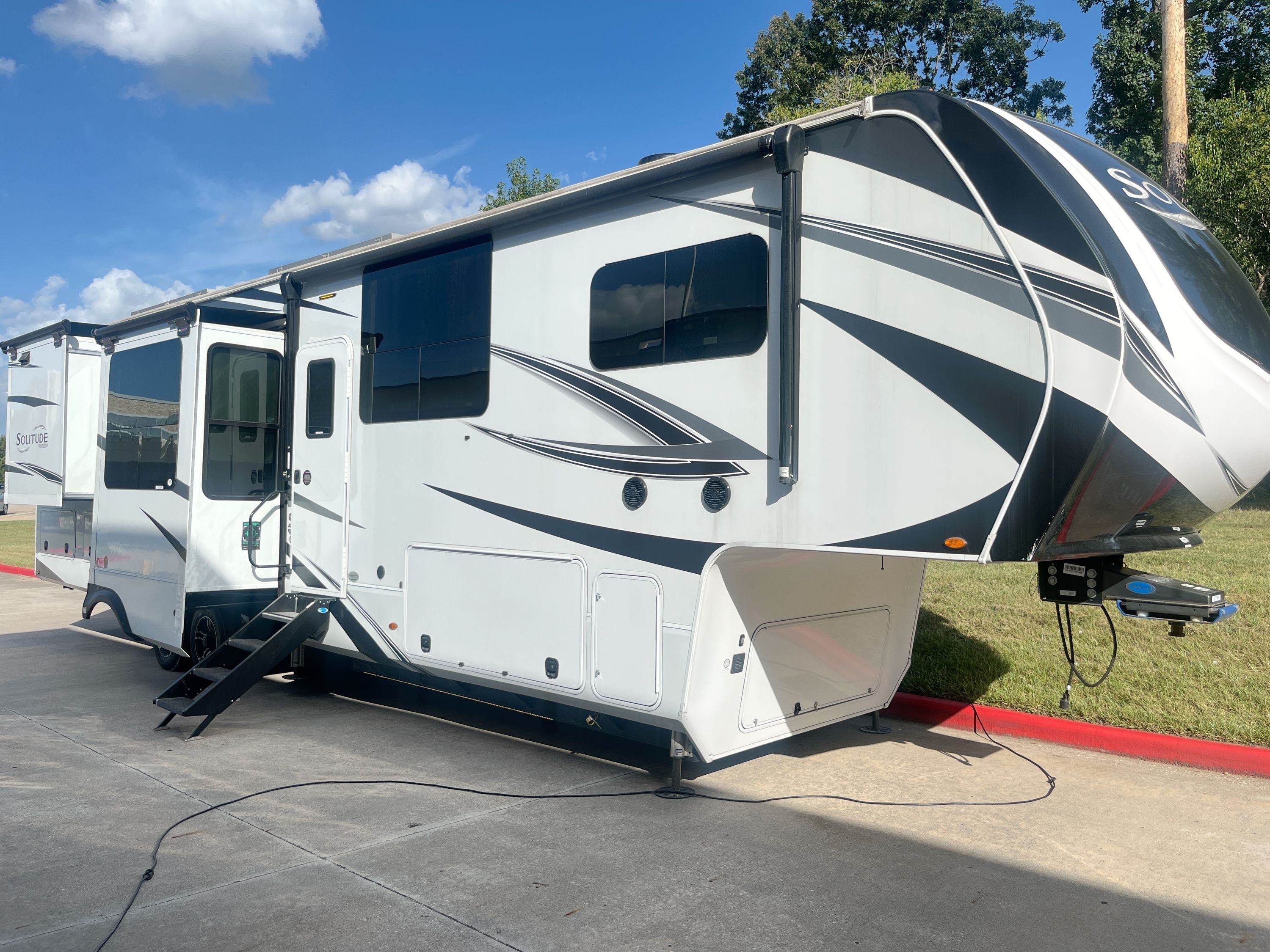 2023 Grand Design SOLITUDE 390RK-R in spring TX