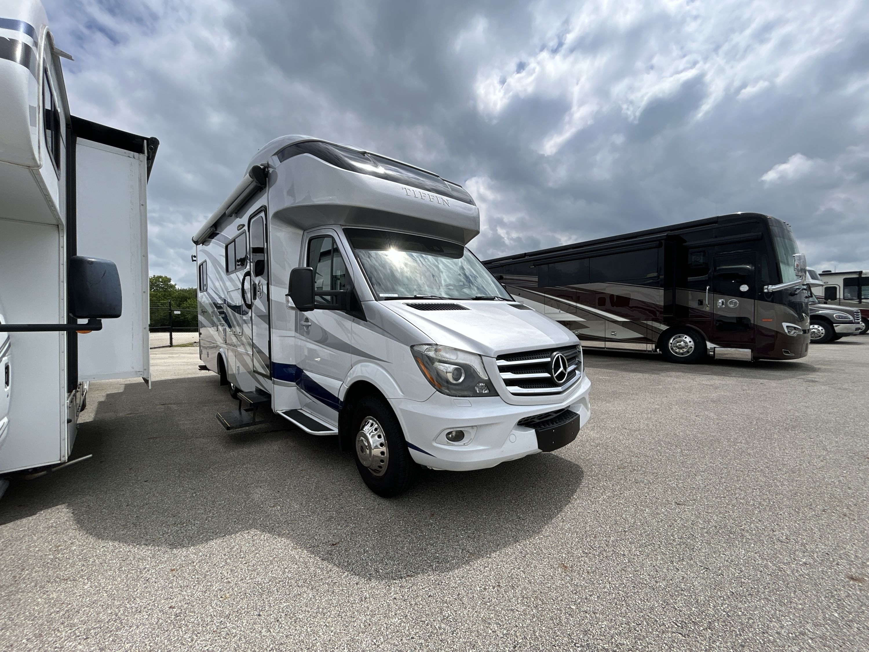 2018 Tiffin WAYFARER 24QW in greenfield IN