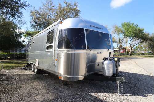 2014 Airstream International SIGNATURE 27FB in ft. myers FL