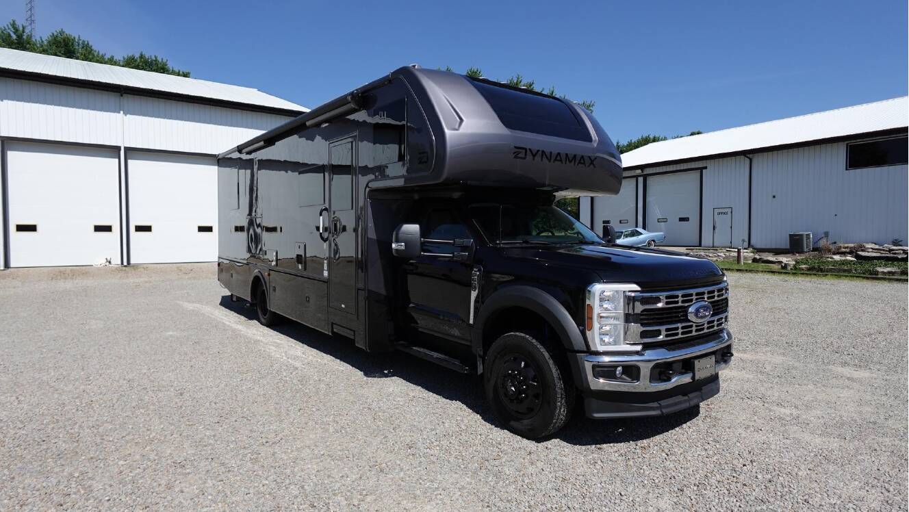 A photo of this 2027 Dynamax ISATA 6 30FW