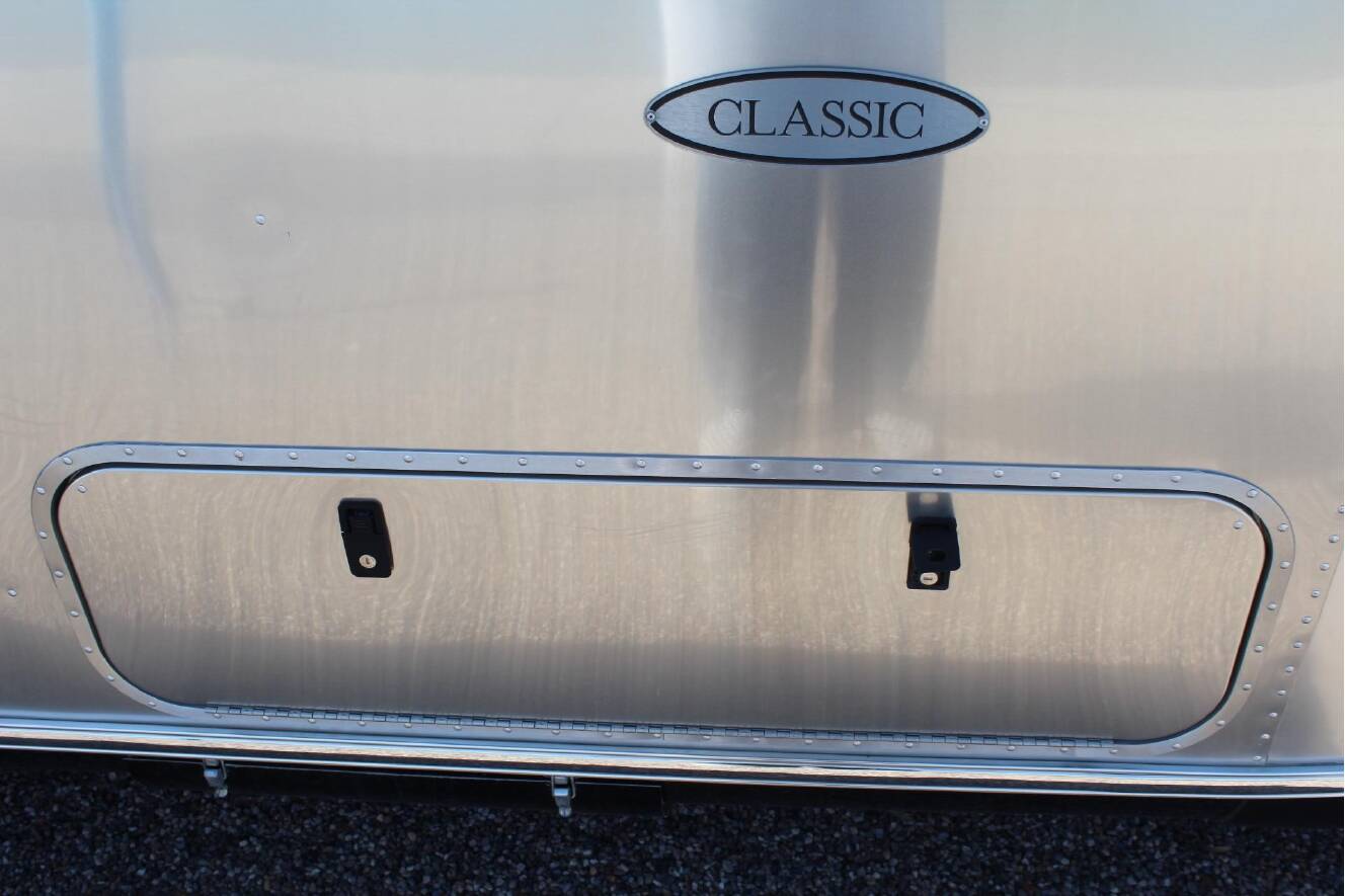 A photo of this 2017 Airstream CLASSIC 30RB
