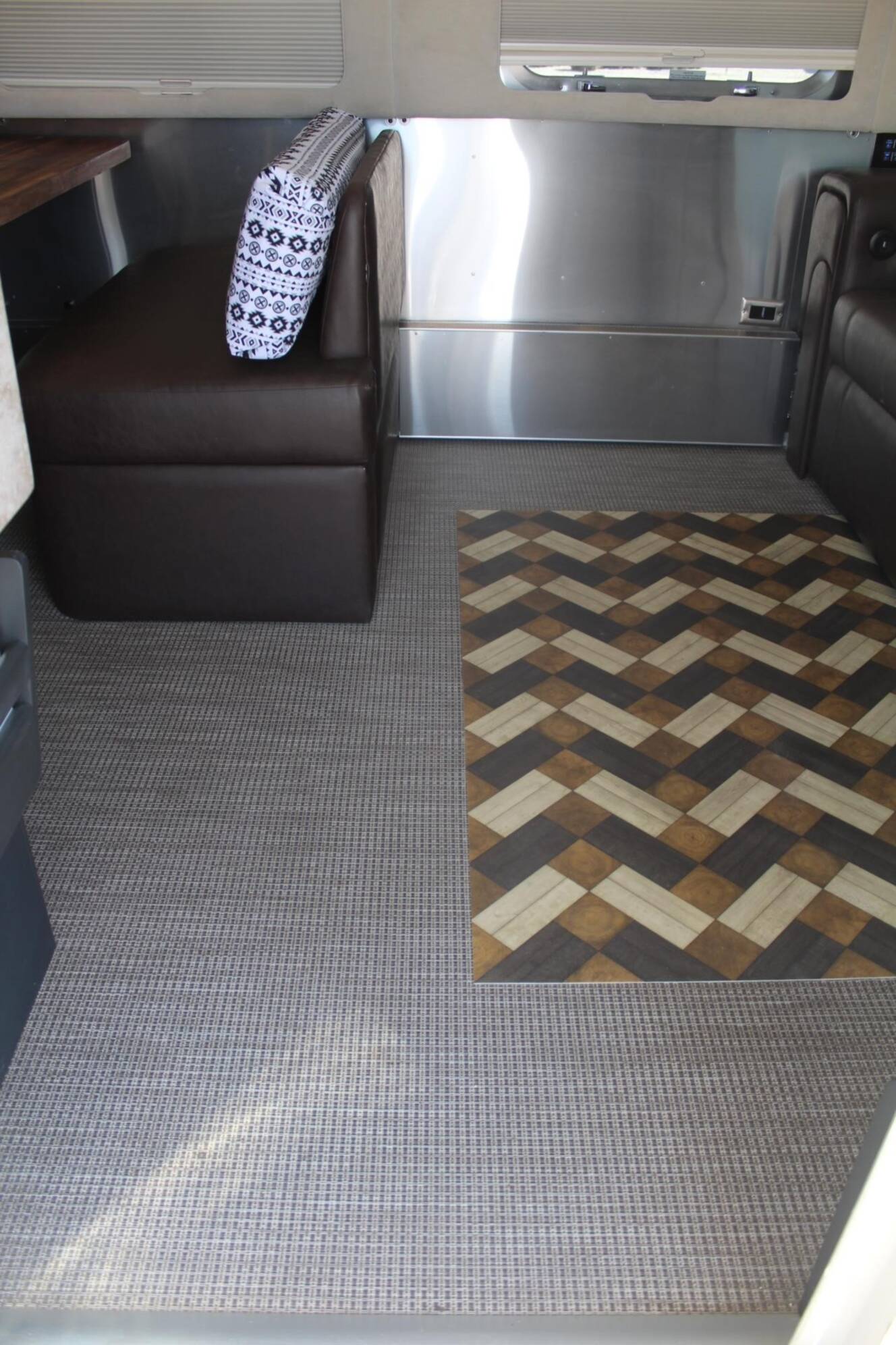 A photo of this 2017 Airstream CLASSIC 30RB
