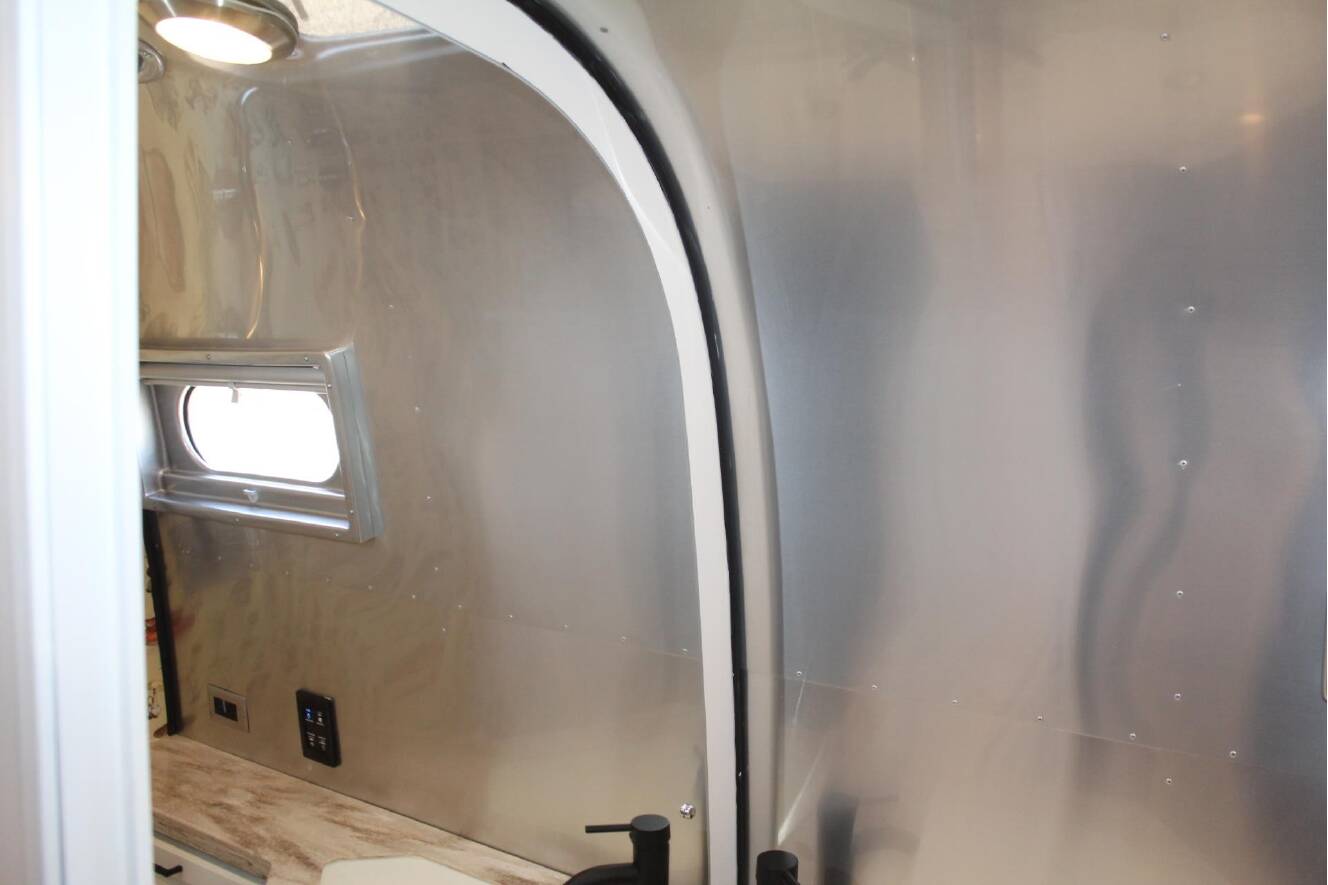 A photo of this 2017 Airstream CLASSIC 30RB