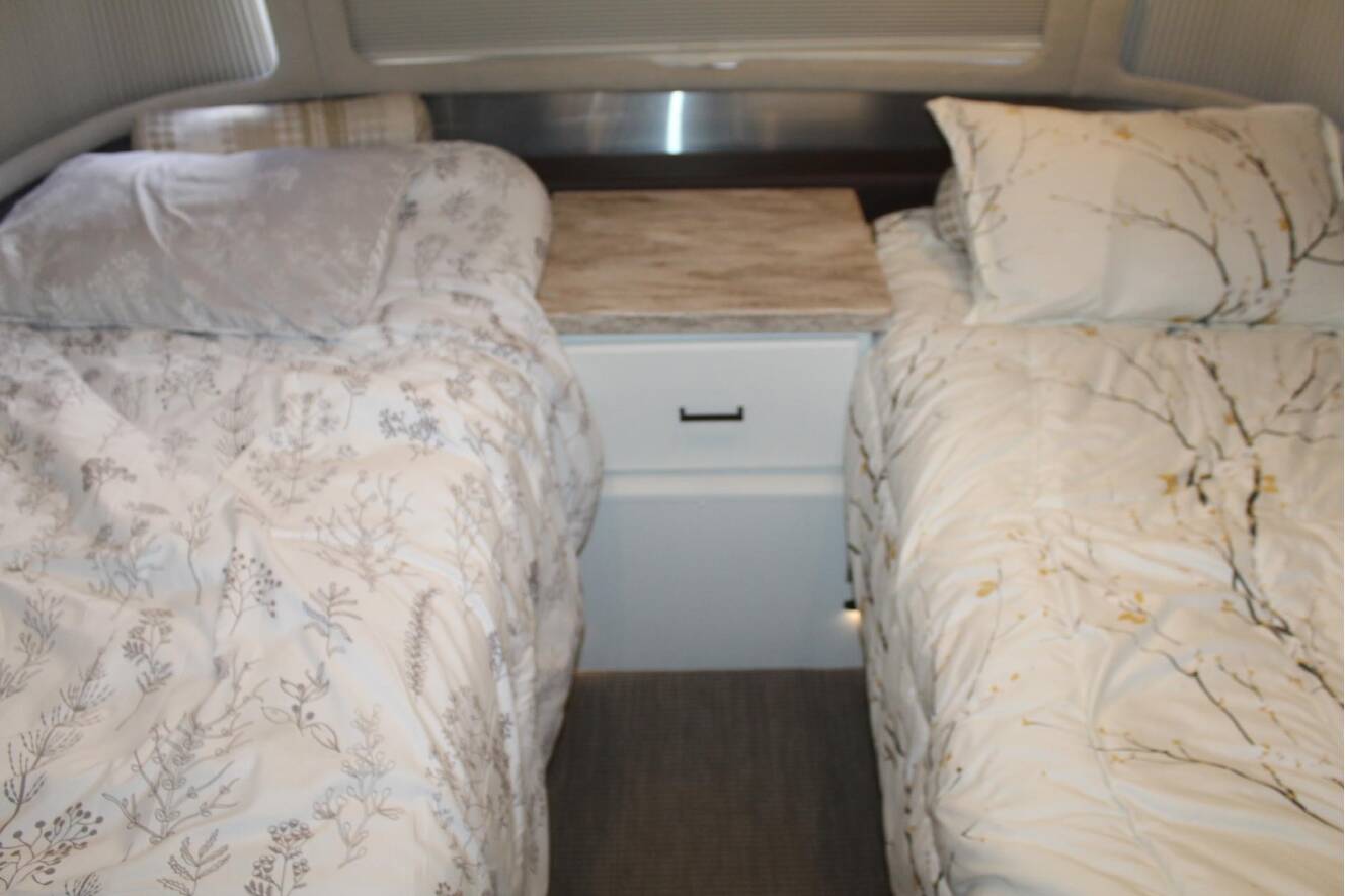 A photo of this 2017 Airstream CLASSIC 30RB