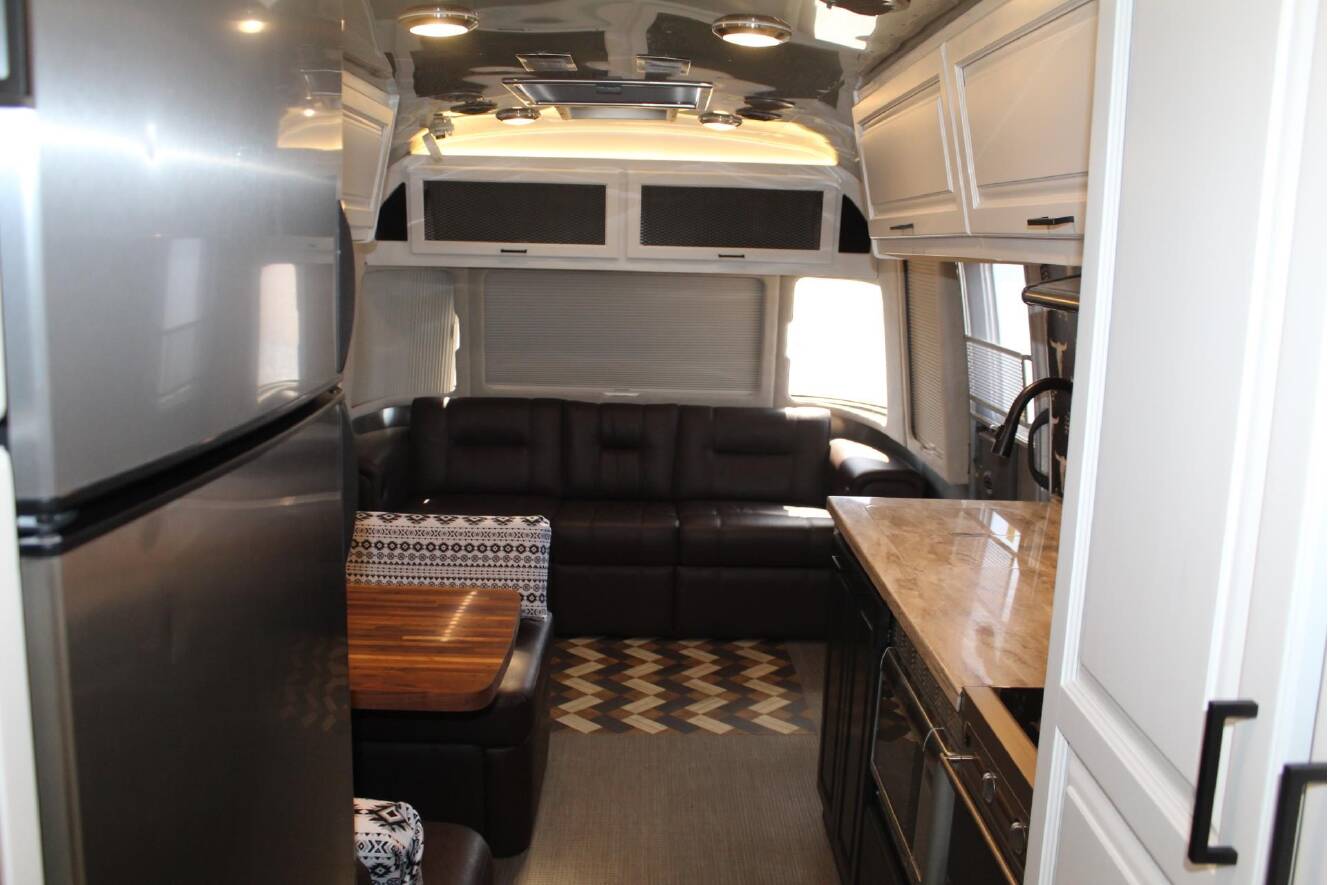 A photo of this 2017 Airstream CLASSIC 30RB