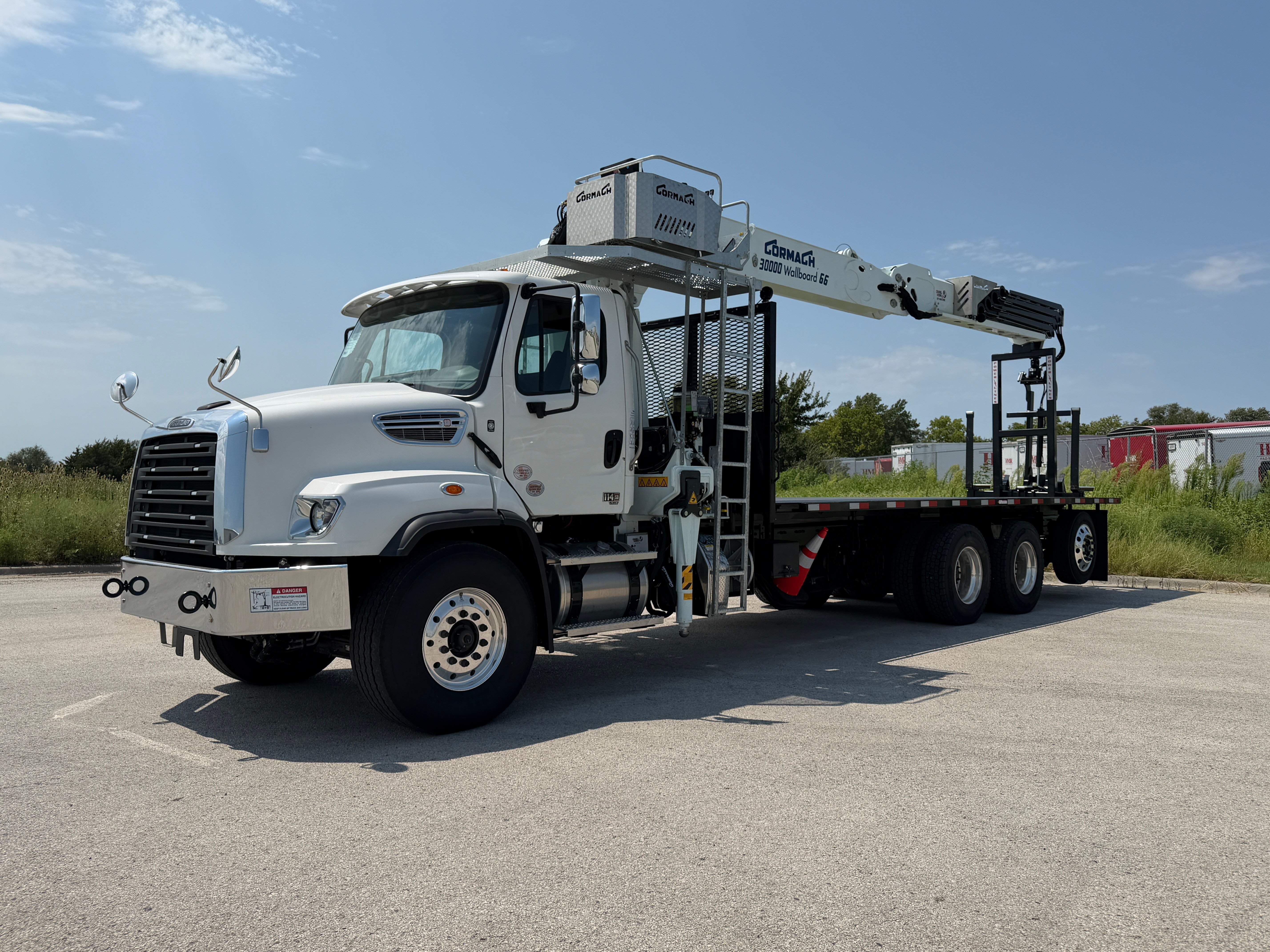 2025 FREIGHTLINER 114 SD in Olathe, KS
