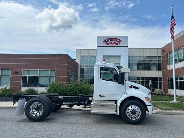 2025 Peterbilt 536 in Broadview Heights, OH