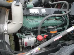 2020 VOLVO VNL64T860