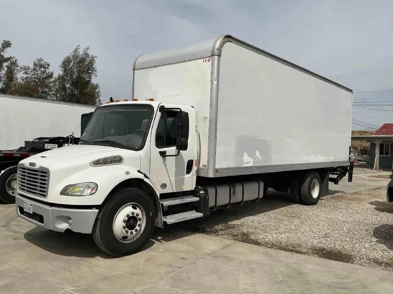 2018 FREIGHTLINER BUSINESS CLASS M2 106
