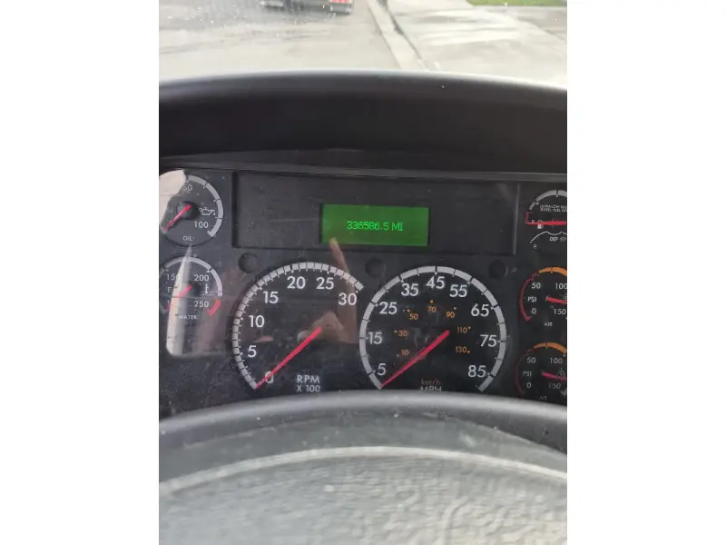 2018 FREIGHTLINER BUSINESS CLASS M2 106