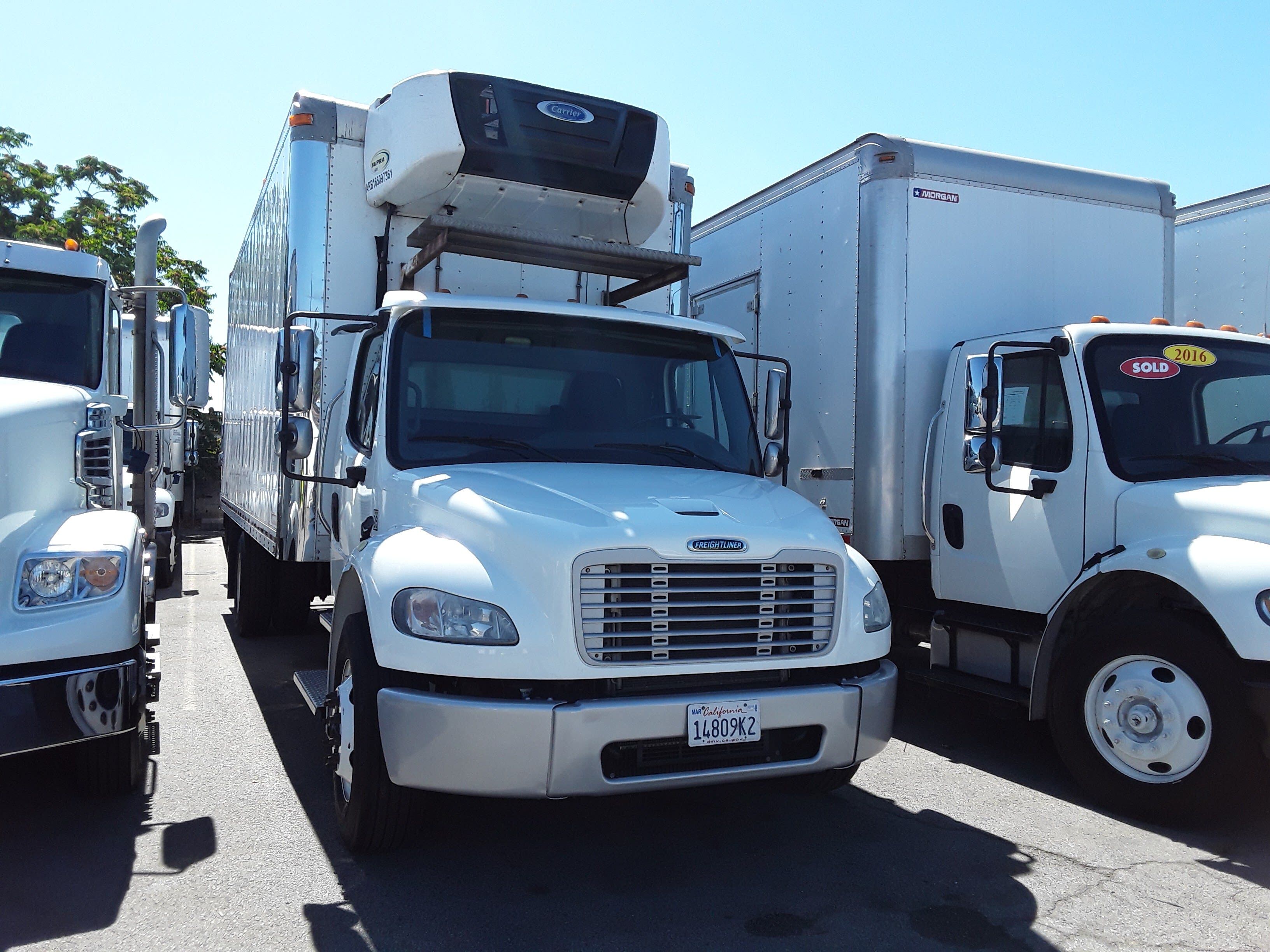 2016 FREIGHTLINER BUSINESS CLASS M2 106 in Fontana, CA