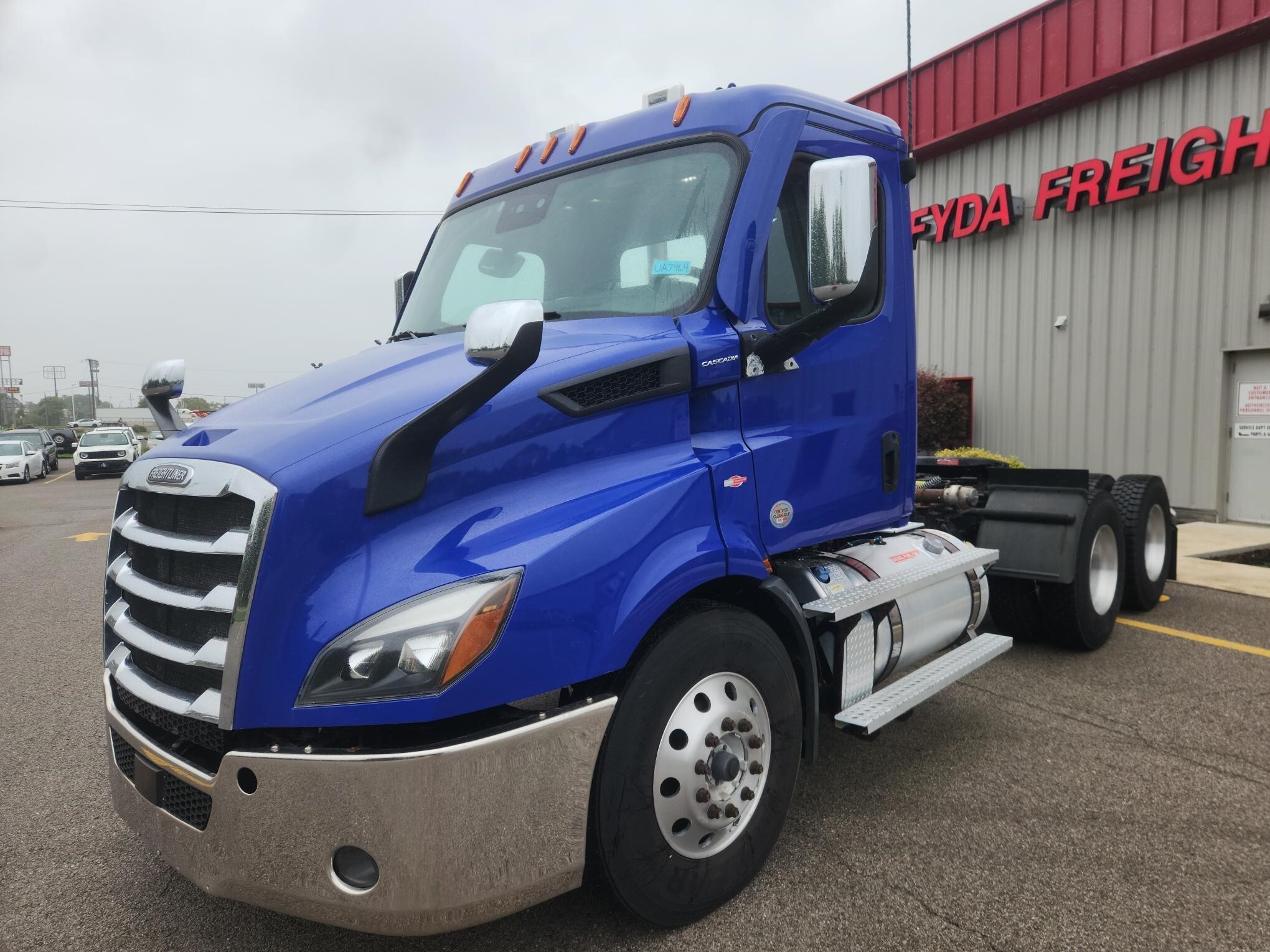 2023 FREIGHTLINER CASCADIA 116 in Youngstown, OH