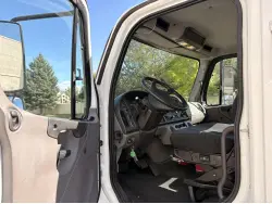 2015 FREIGHTLINER BUSINESS CLASS M2 106